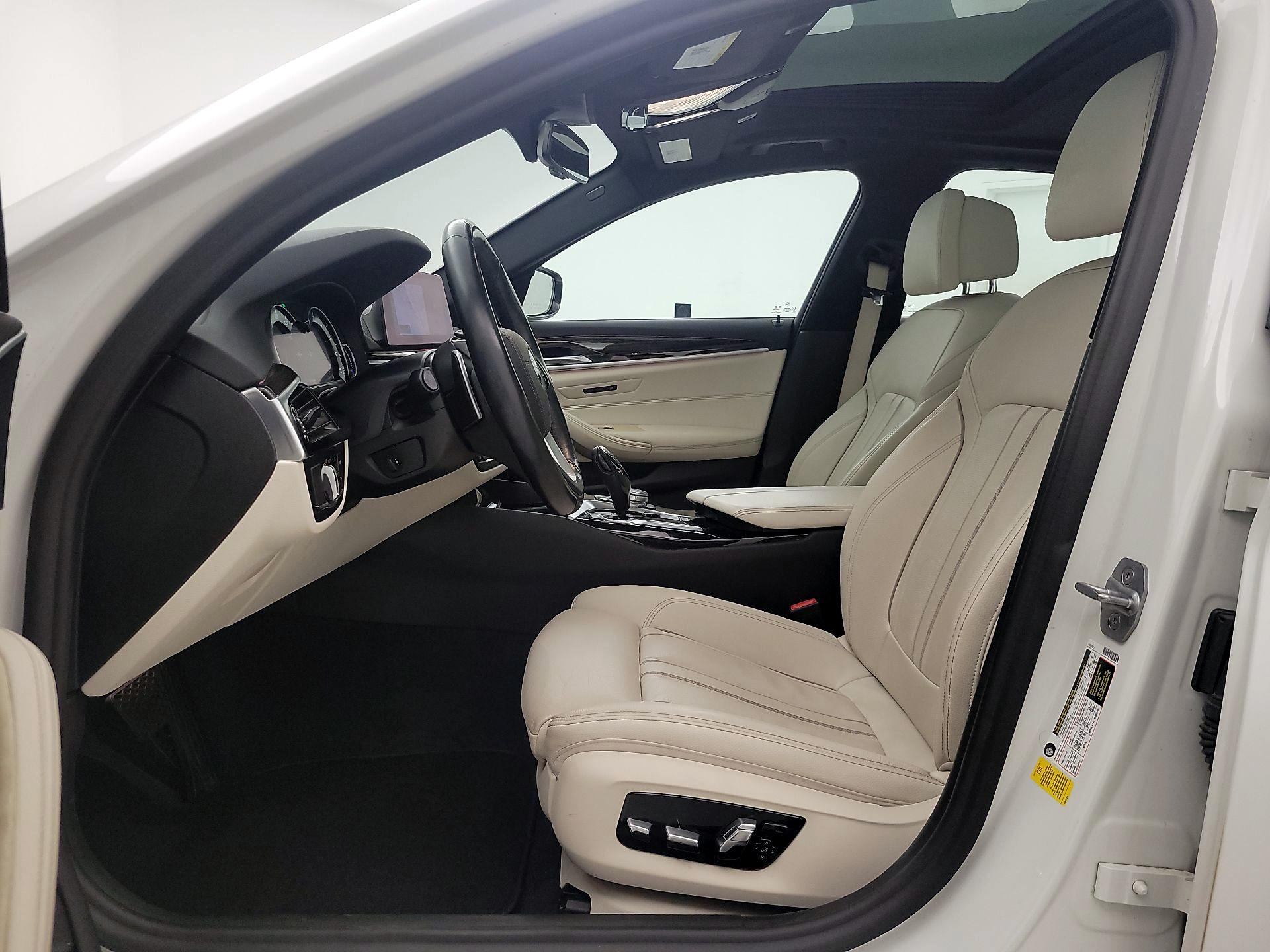 Thumbnail: 2019 BMW 5 Series - 9