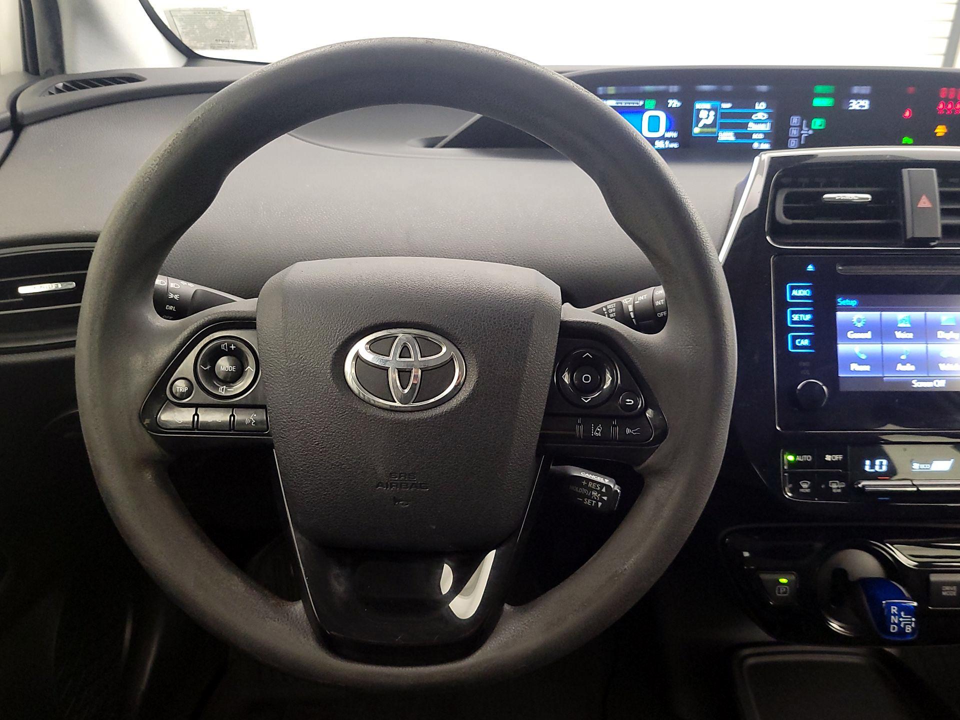 Thumbnail: 2019 Toyota Prius - 10