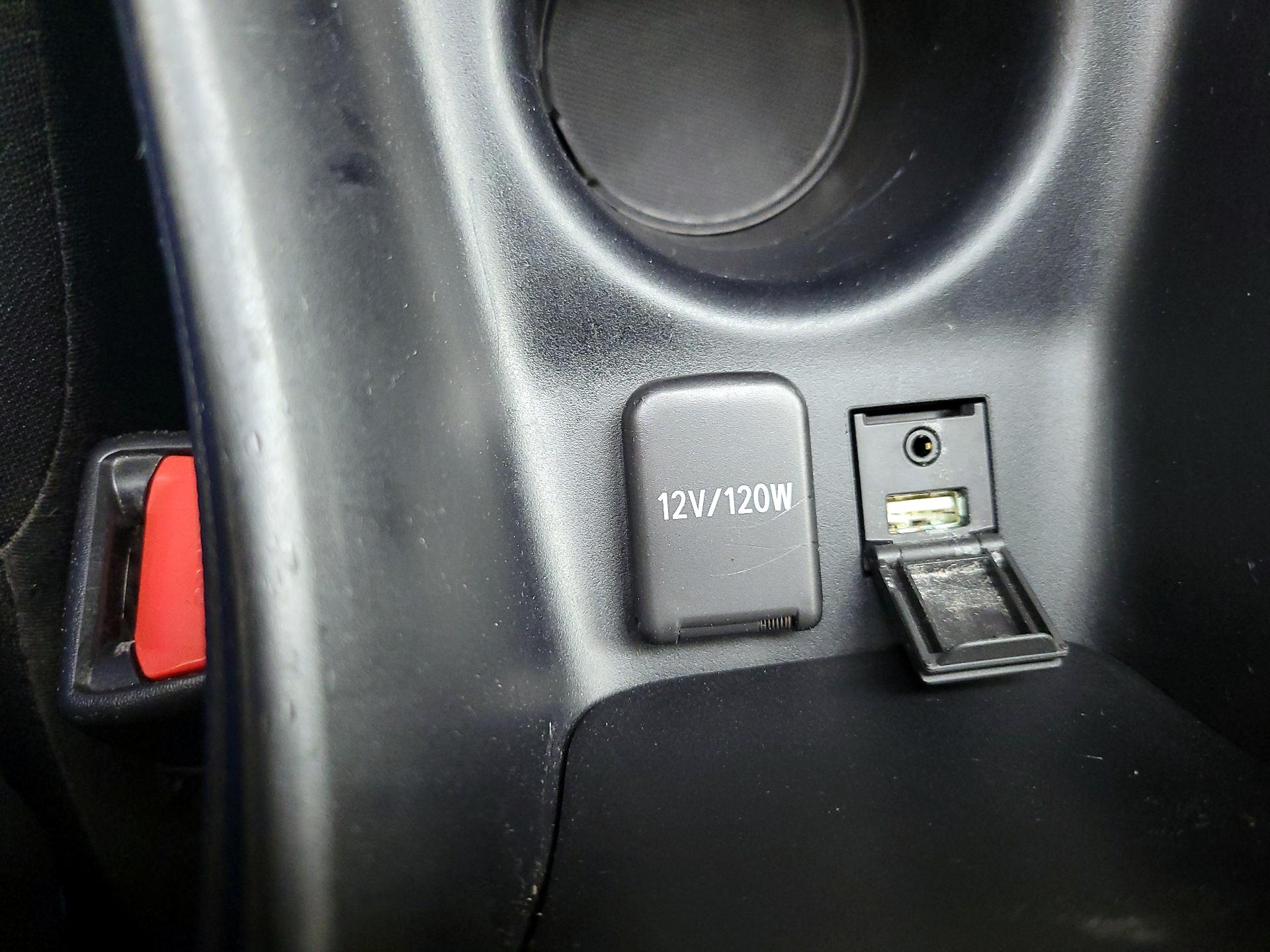 Thumbnail: 2019 Toyota Prius - 18