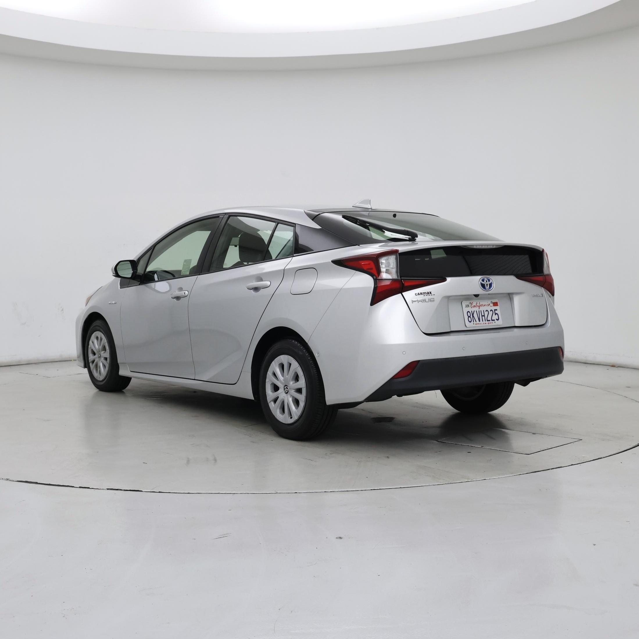 Thumbnail: 2019 Toyota Prius - 2