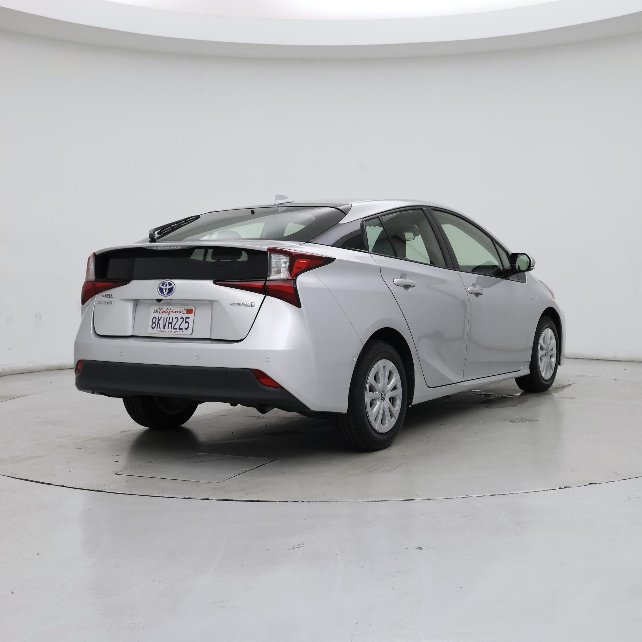 Thumbnail: 2019 Toyota Prius - 8