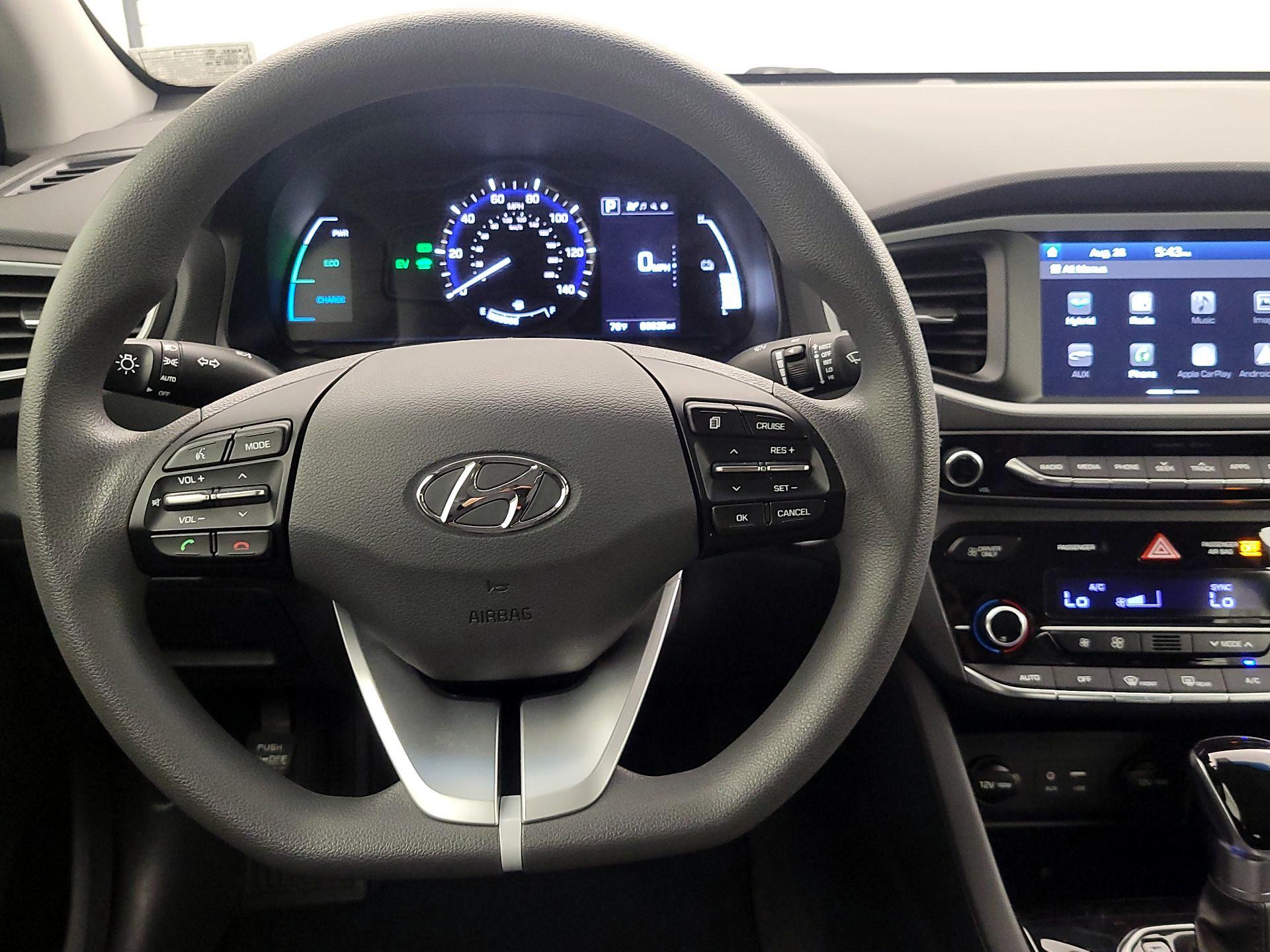 Thumbnail: 2018 Hyundai Ioniq - 10