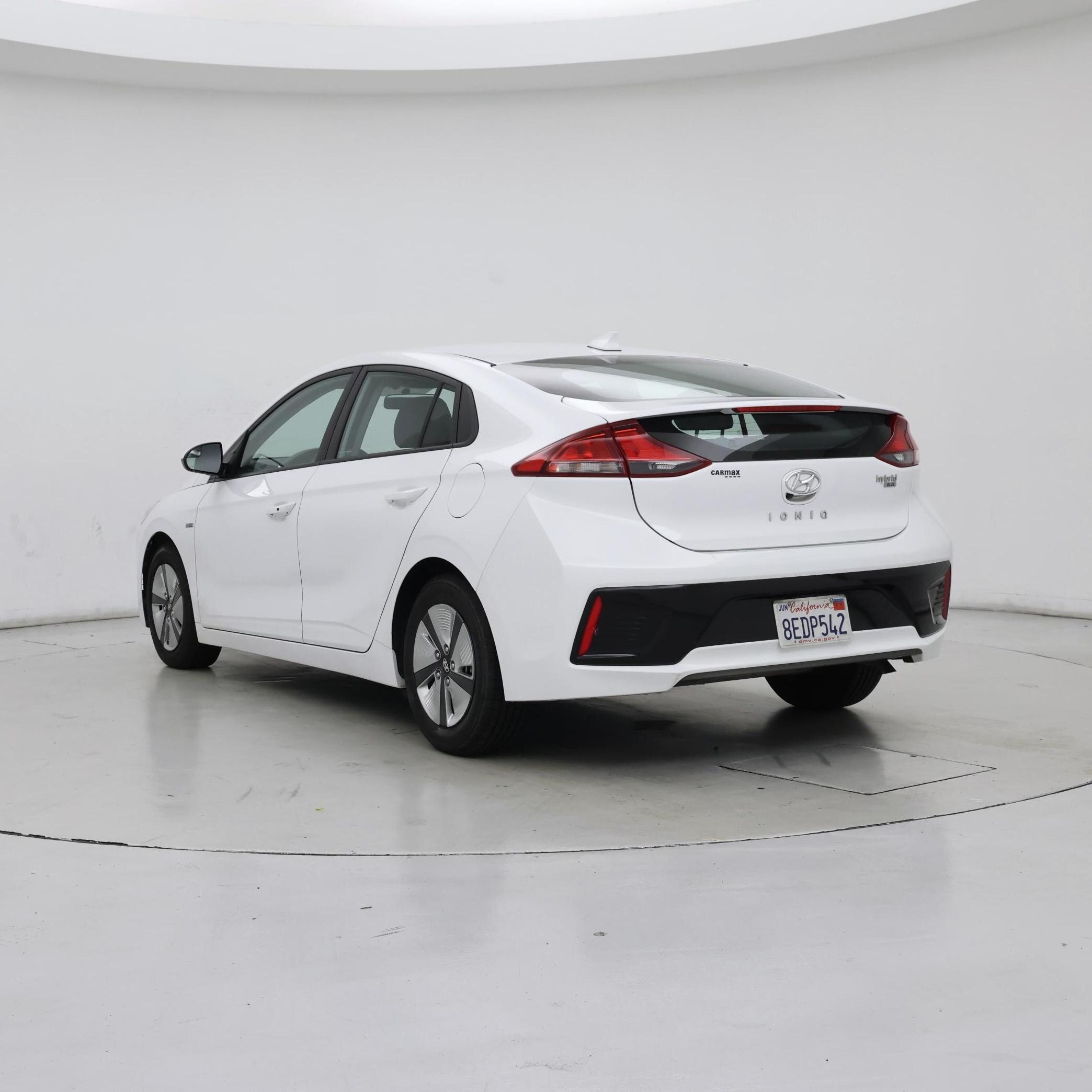 Thumbnail: 2018 Hyundai Ioniq - 2