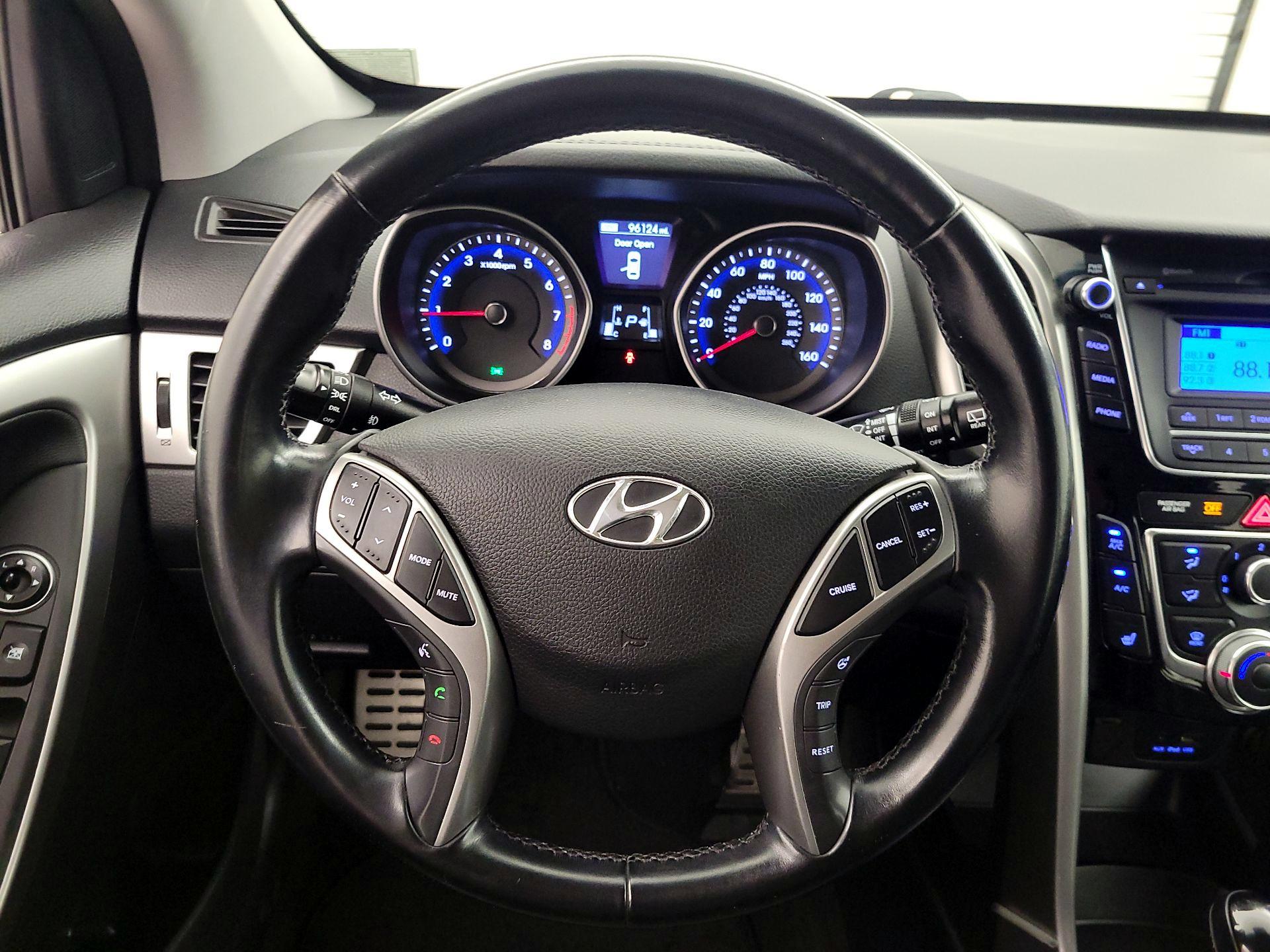 Thumbnail: 2014 Hyundai Elantra - 10