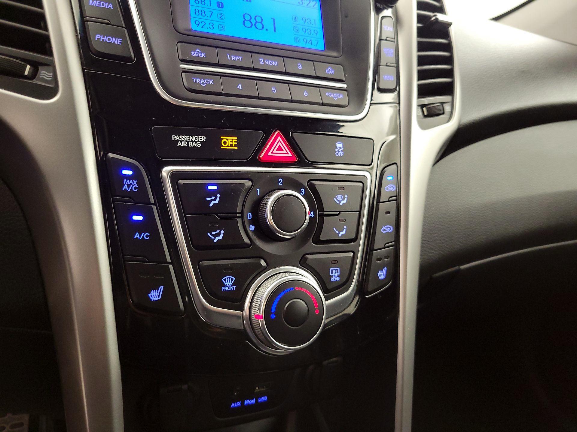 Thumbnail: 2014 Hyundai Elantra - 15