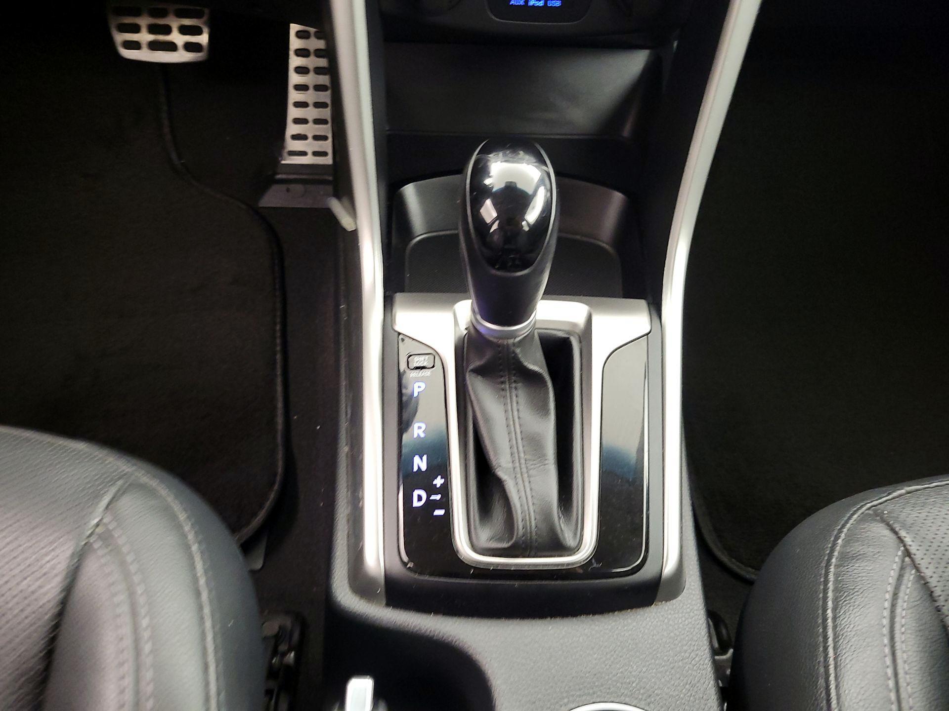 Thumbnail: 2014 Hyundai Elantra - 16