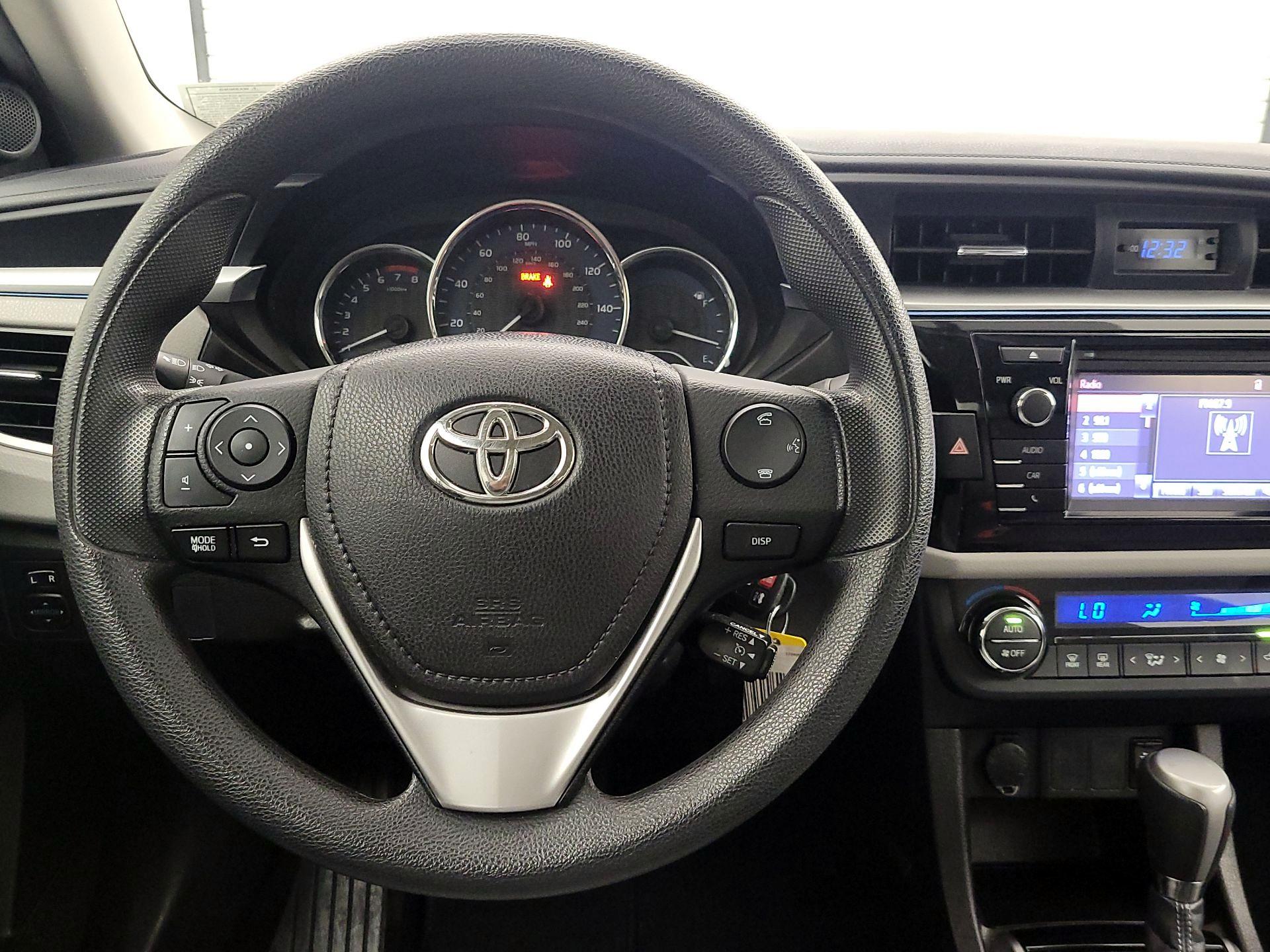 Thumbnail: 2016 Toyota Corolla - 10
