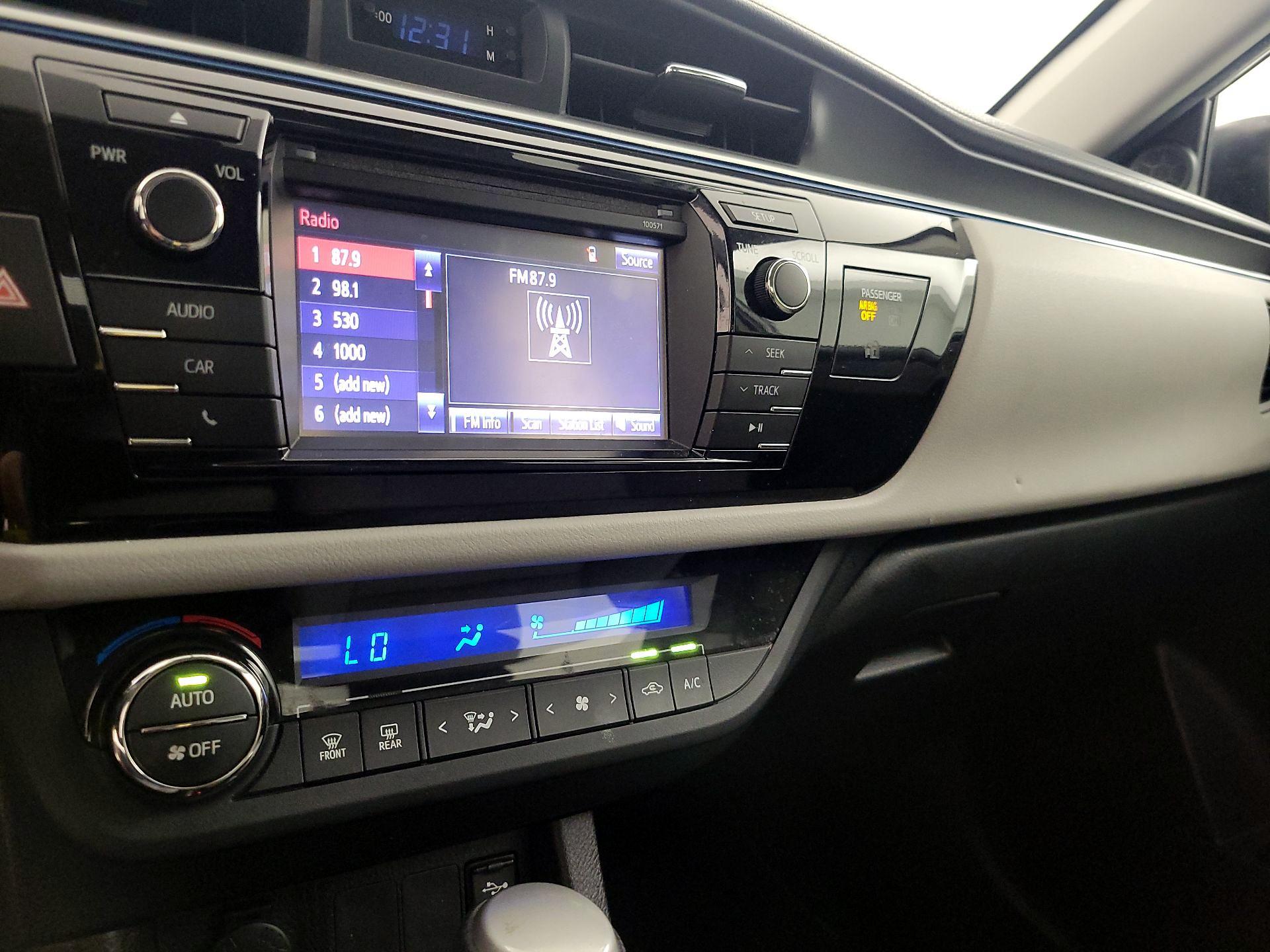 Thumbnail: 2016 Toyota Corolla - 15