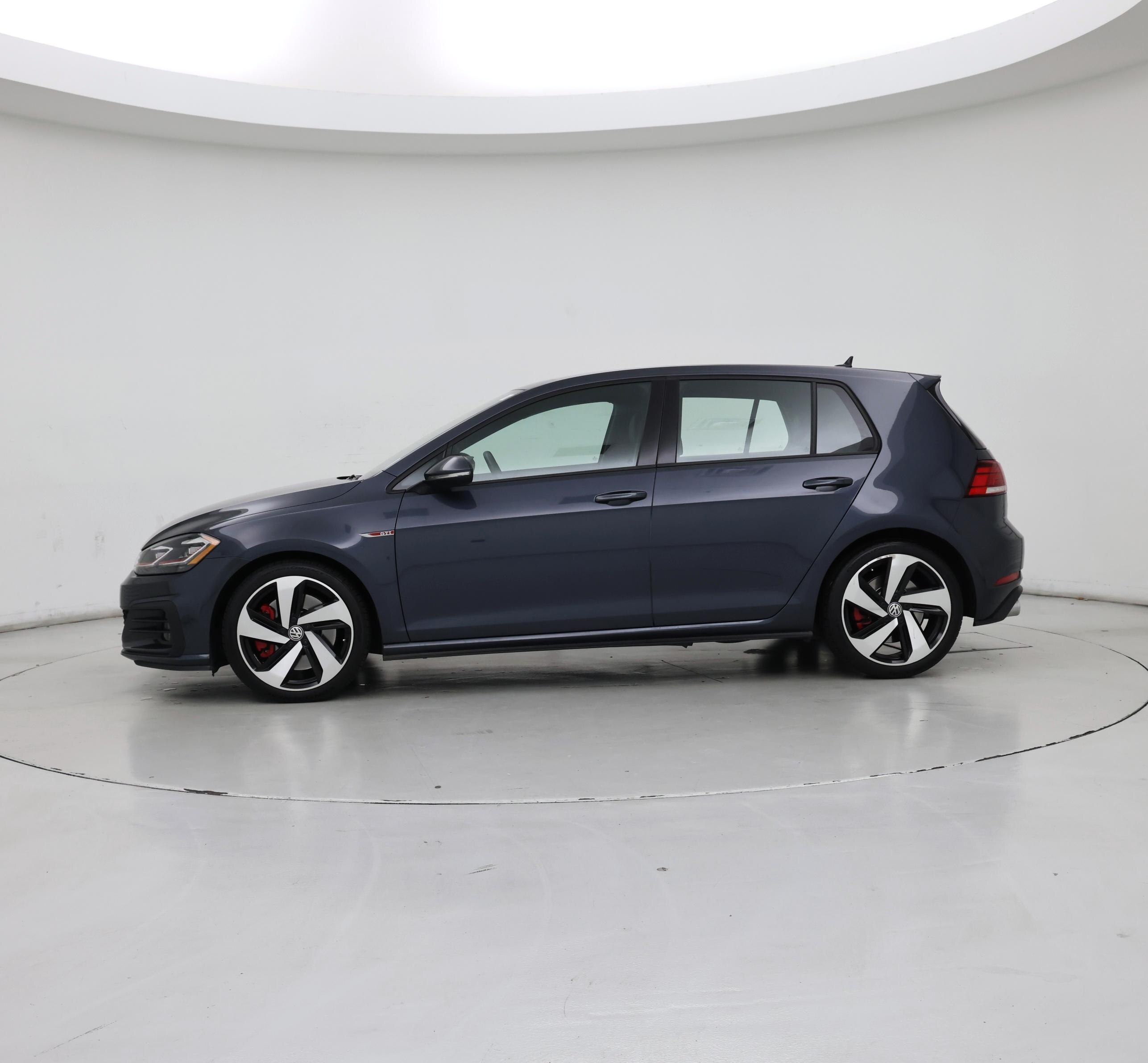 Thumbnail: 2018 Volkswagen Golf - 3