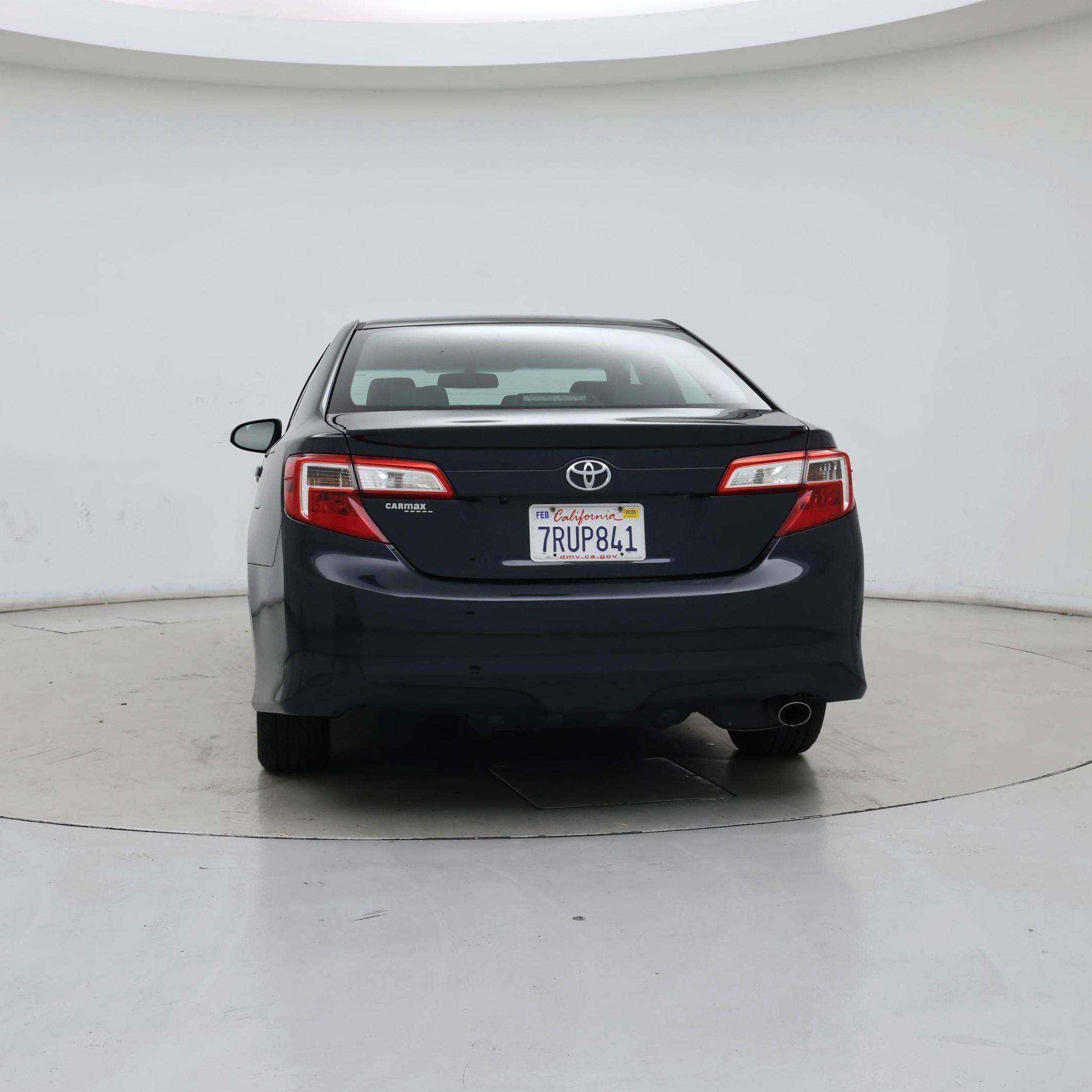 Thumbnail: 2014 Toyota Camry - 6