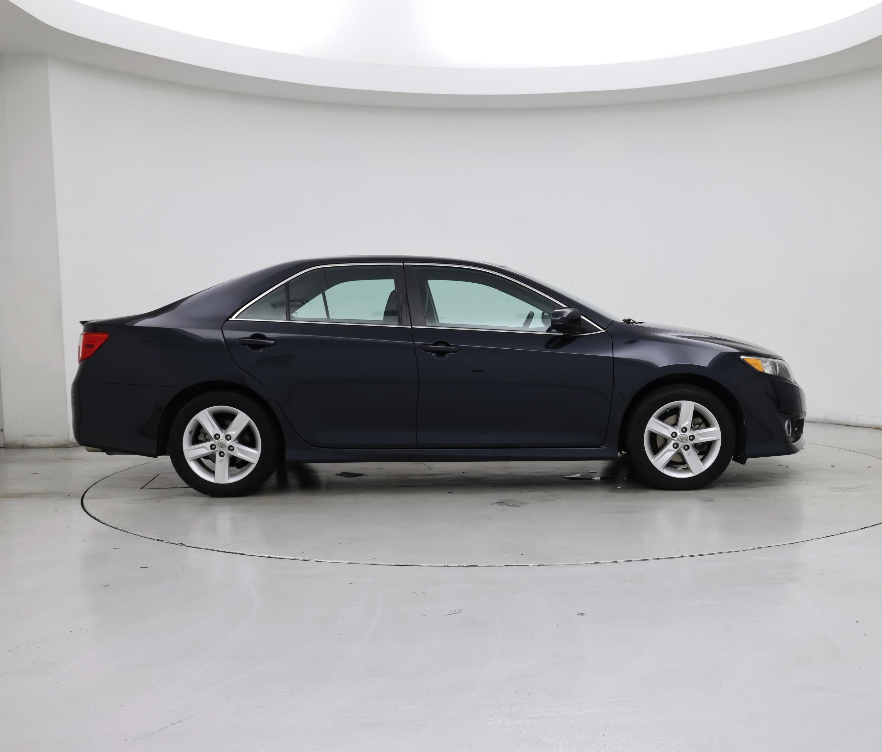 Thumbnail: 2014 Toyota Camry - 7