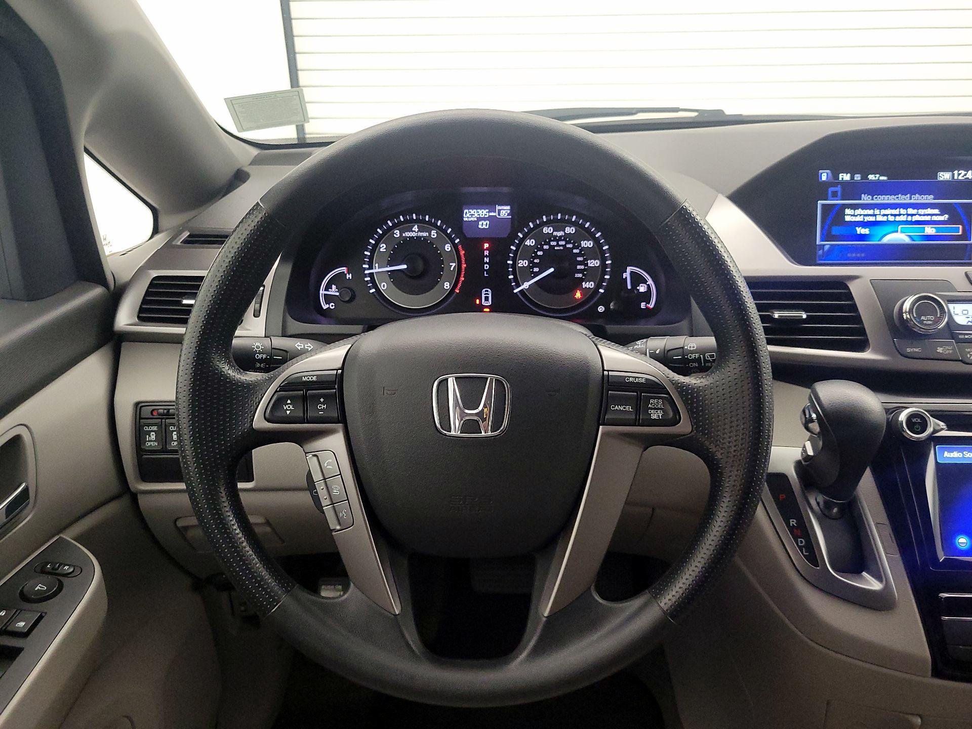 Thumbnail: 2016 Honda Odyssey - 10
