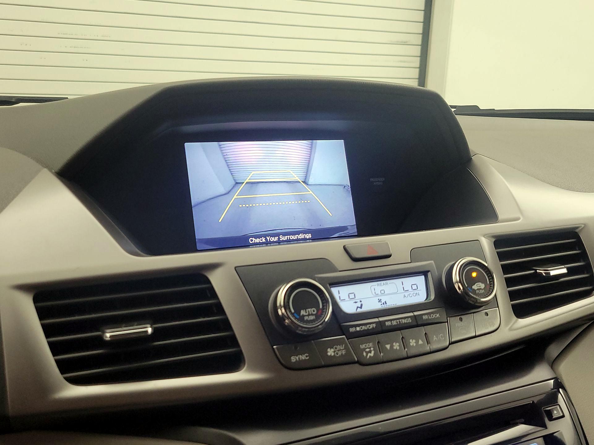 Thumbnail: 2016 Honda Odyssey - 14