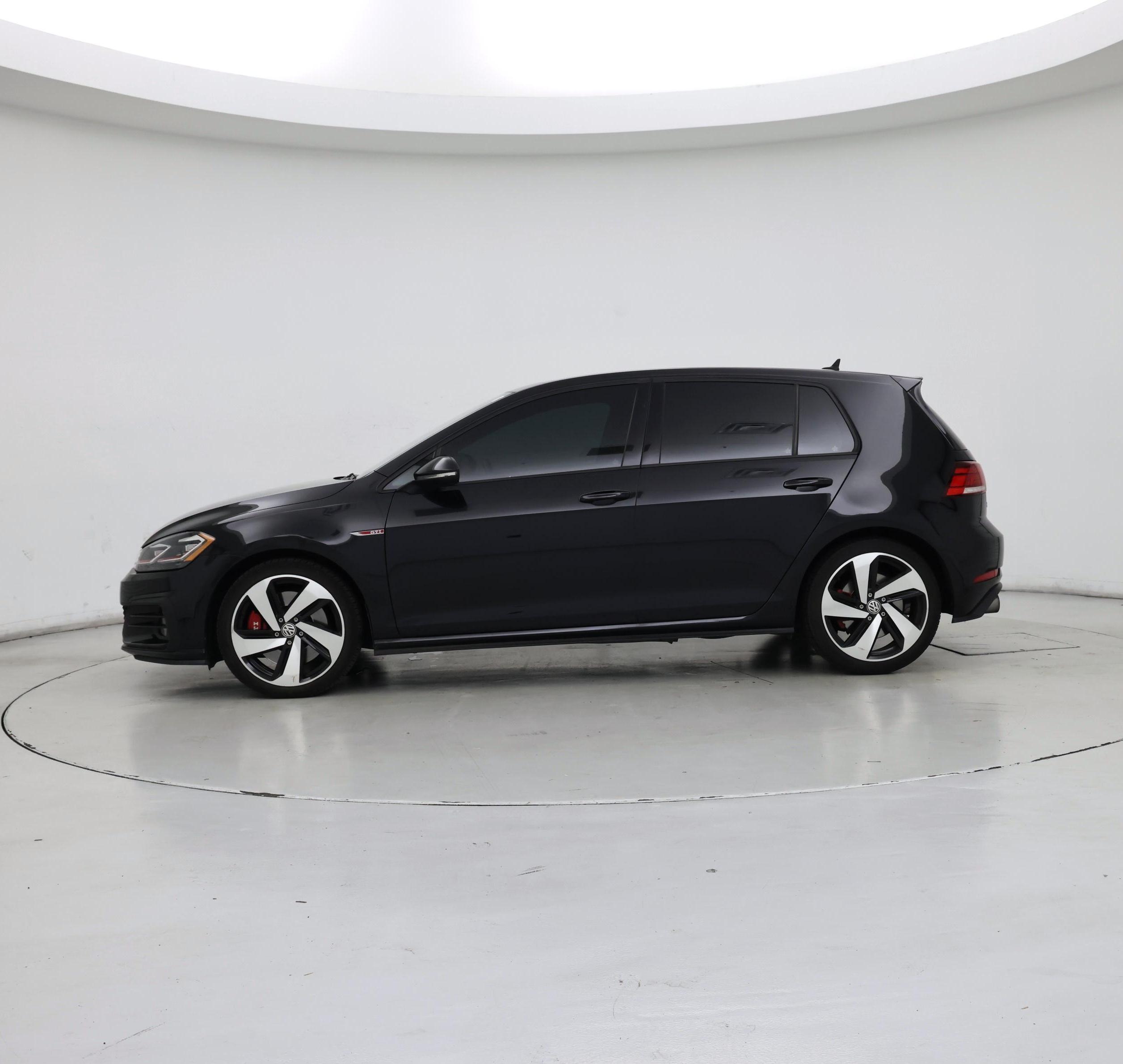 Thumbnail: 2018 Volkswagen Golf - 3