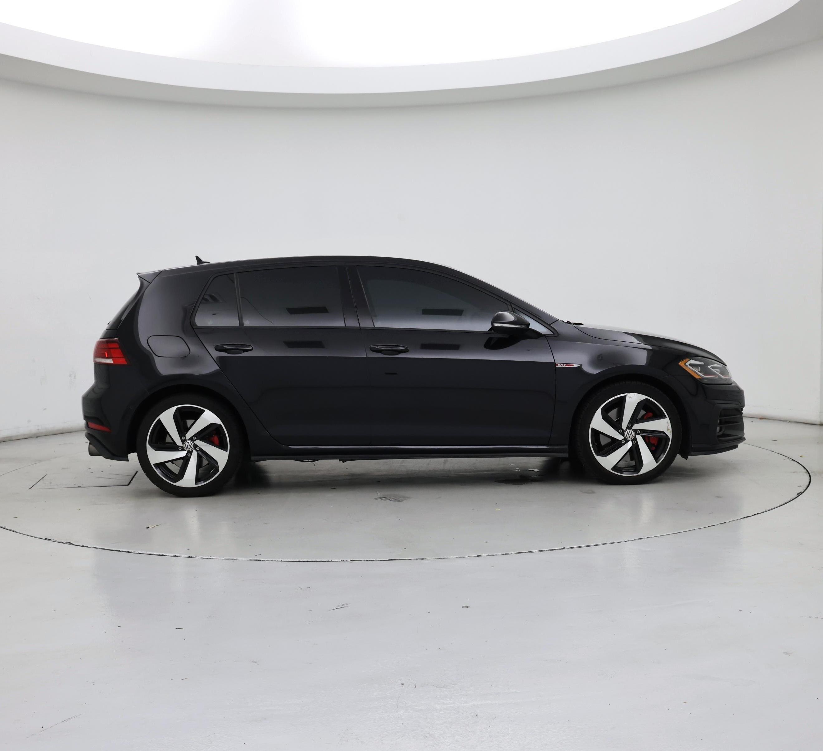Thumbnail: 2018 Volkswagen Golf - 7