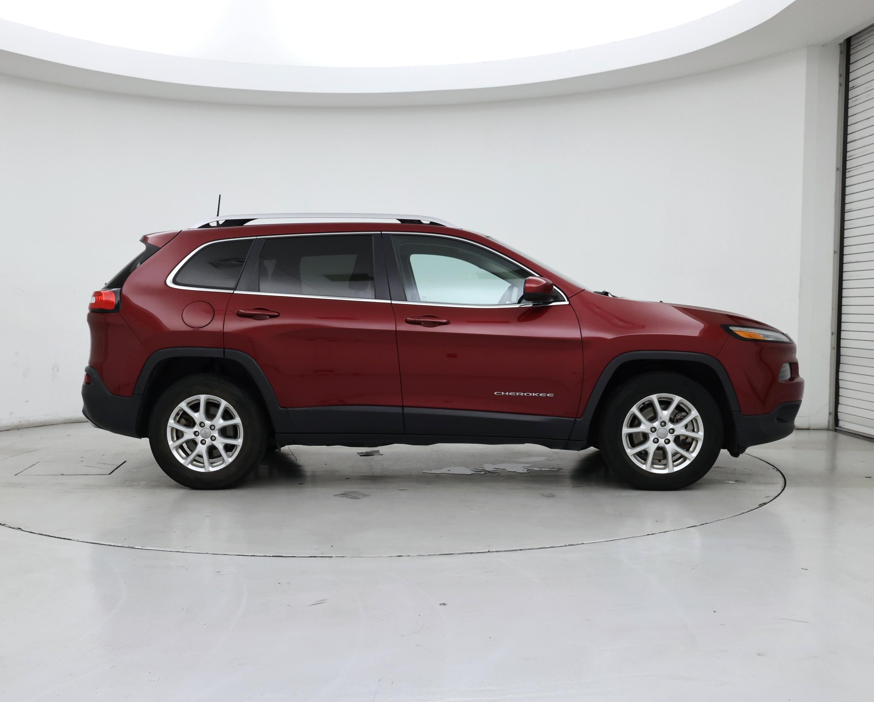 Thumbnail: 2016 Jeep Cherokee - 7