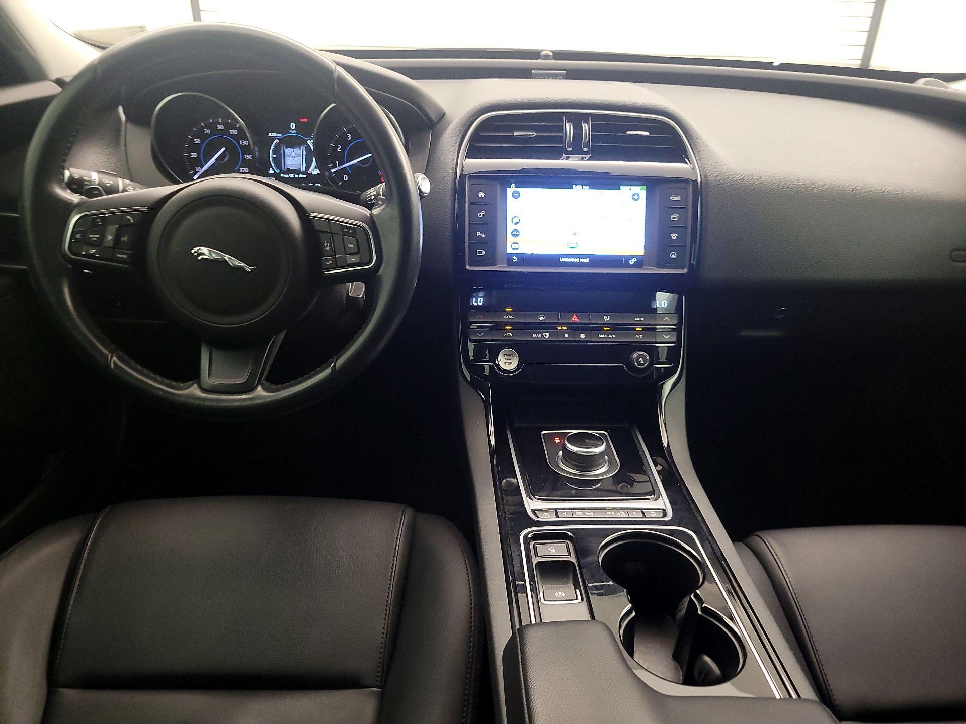 Thumbnail: 2017 Jaguar XE - 9