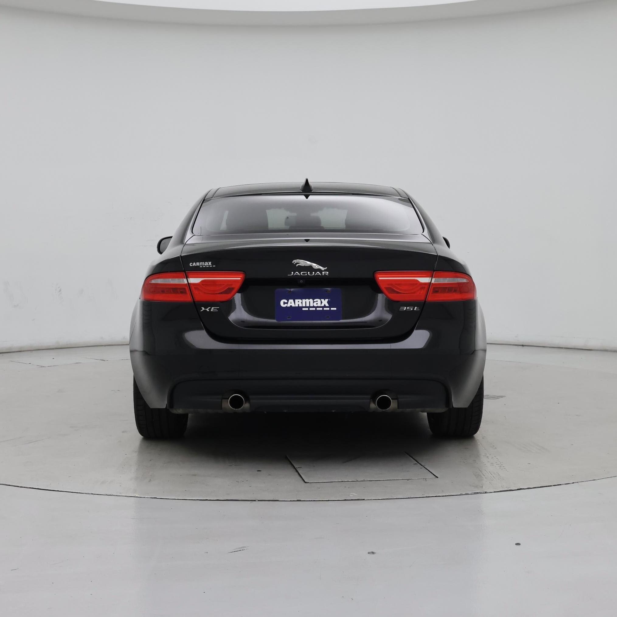 Thumbnail: 2017 Jaguar XE - 6