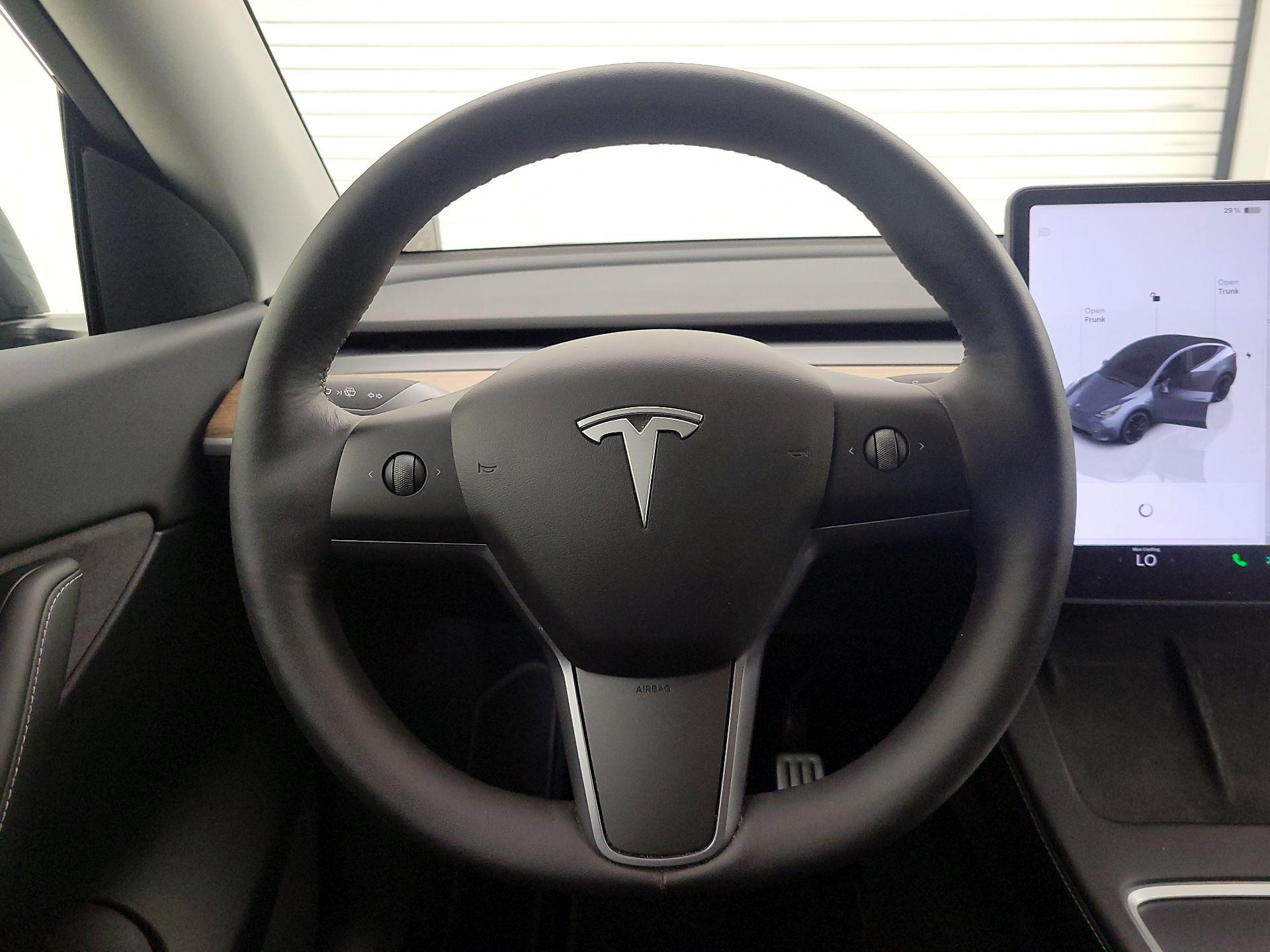 Thumbnail: 2022 Tesla Model Y - 10