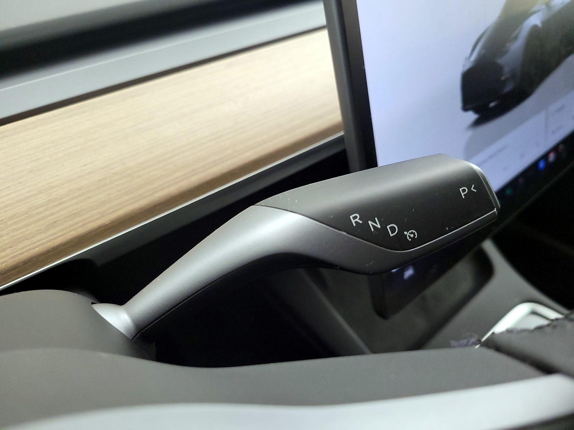 Thumbnail: 2022 Tesla Model Y - 17