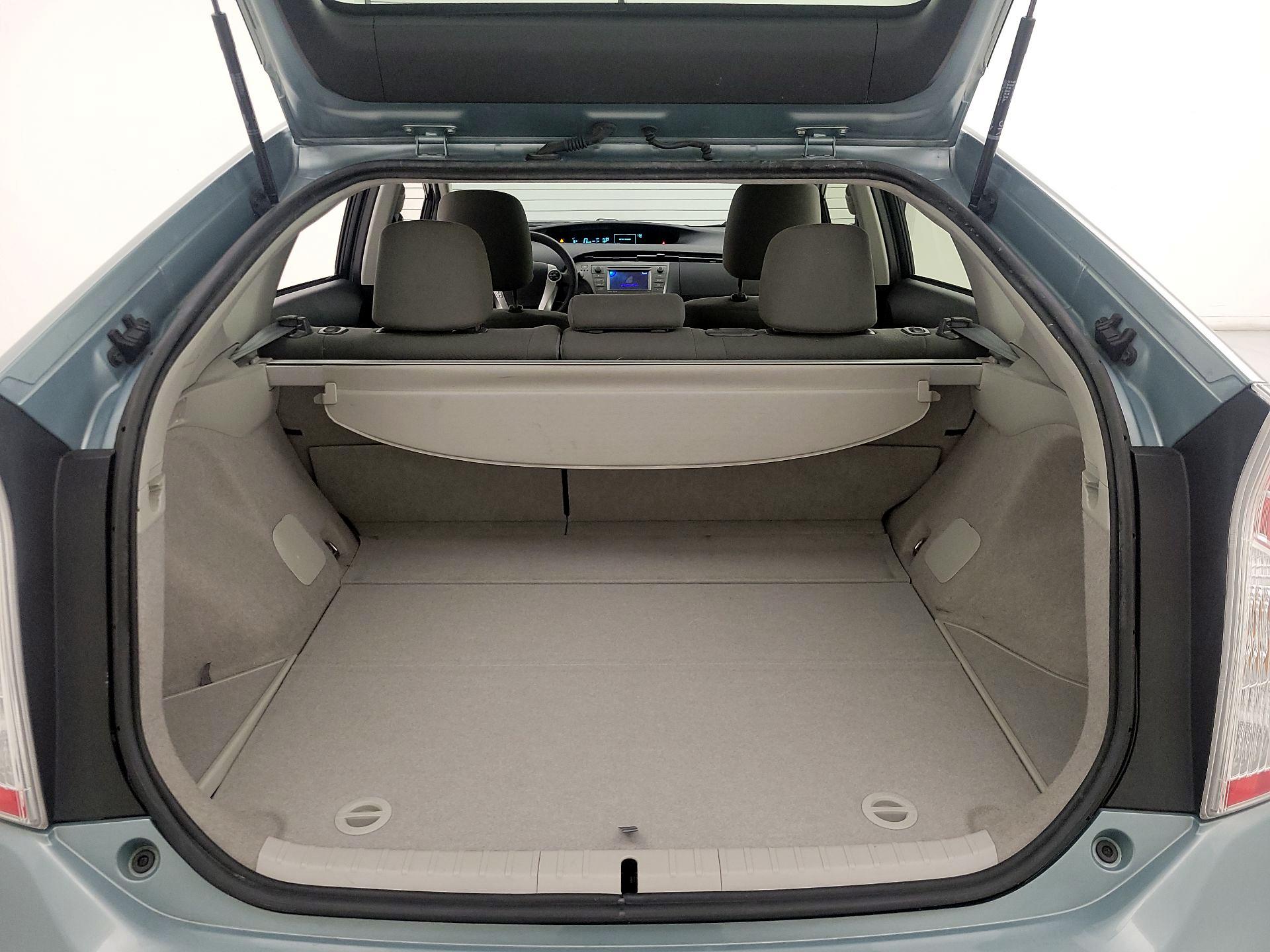 Thumbnail: 2014 Toyota Prius - 20