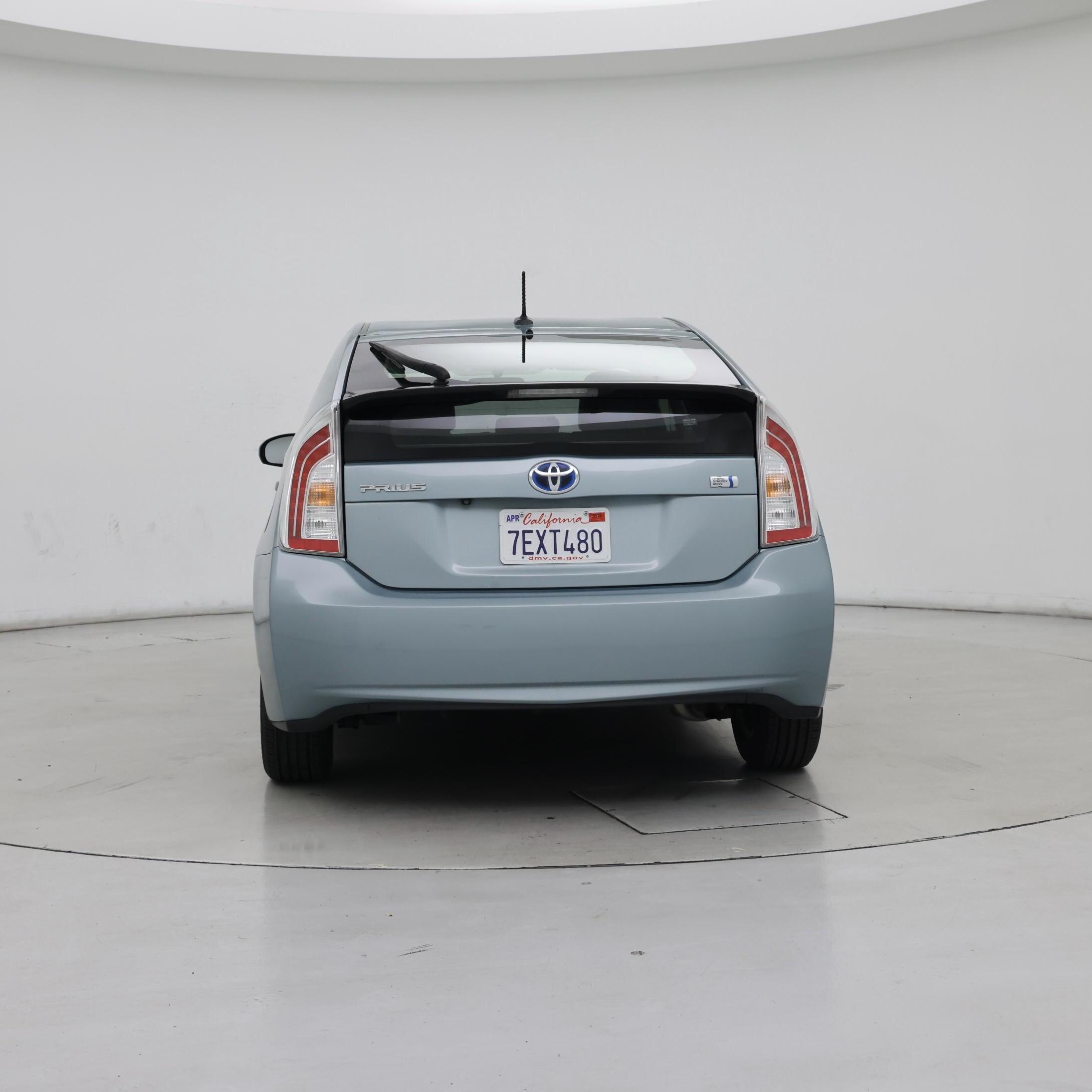 Thumbnail: 2014 Toyota Prius - 6