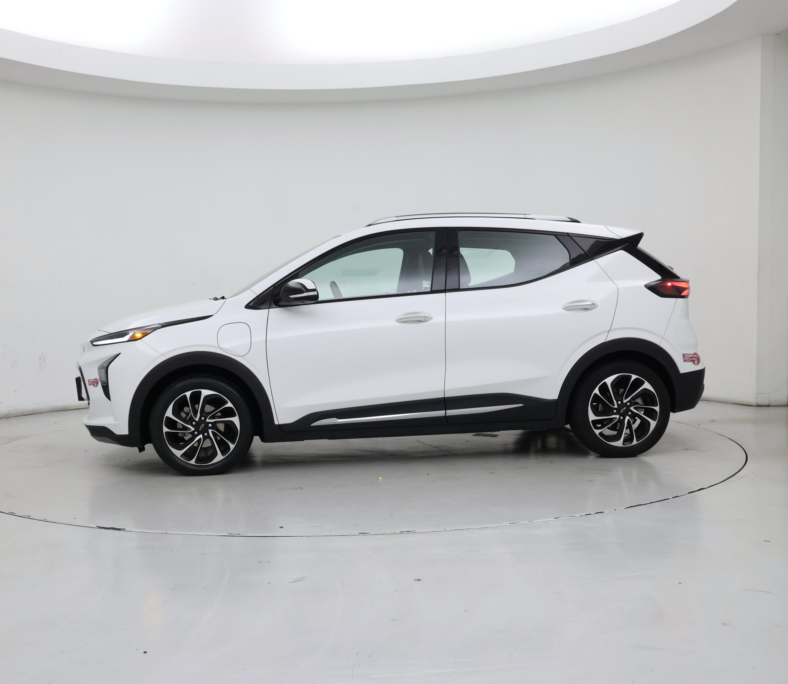 Thumbnail: 2022 Chevrolet Bolt EUV - 3