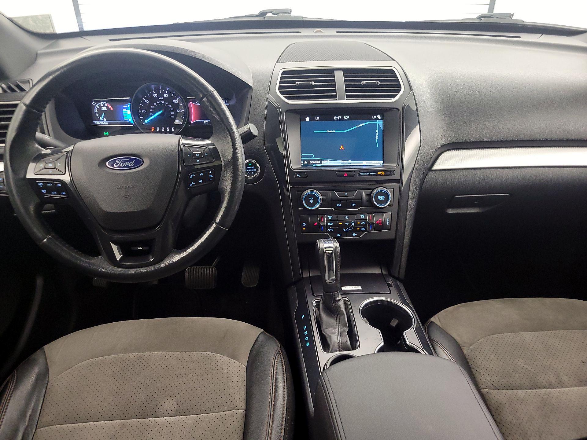 Thumbnail: 2017 Ford Explorer - 9