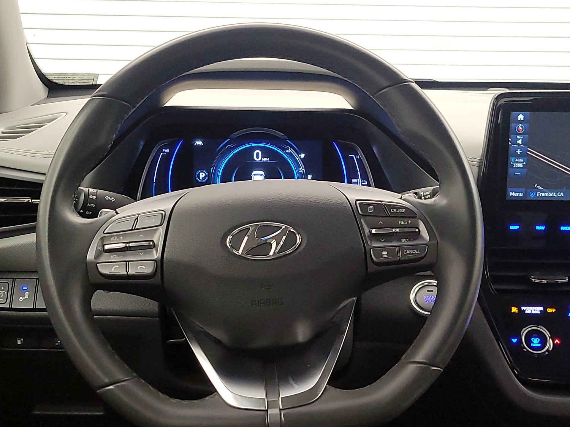 Thumbnail: 2020 Hyundai Ioniq - 10