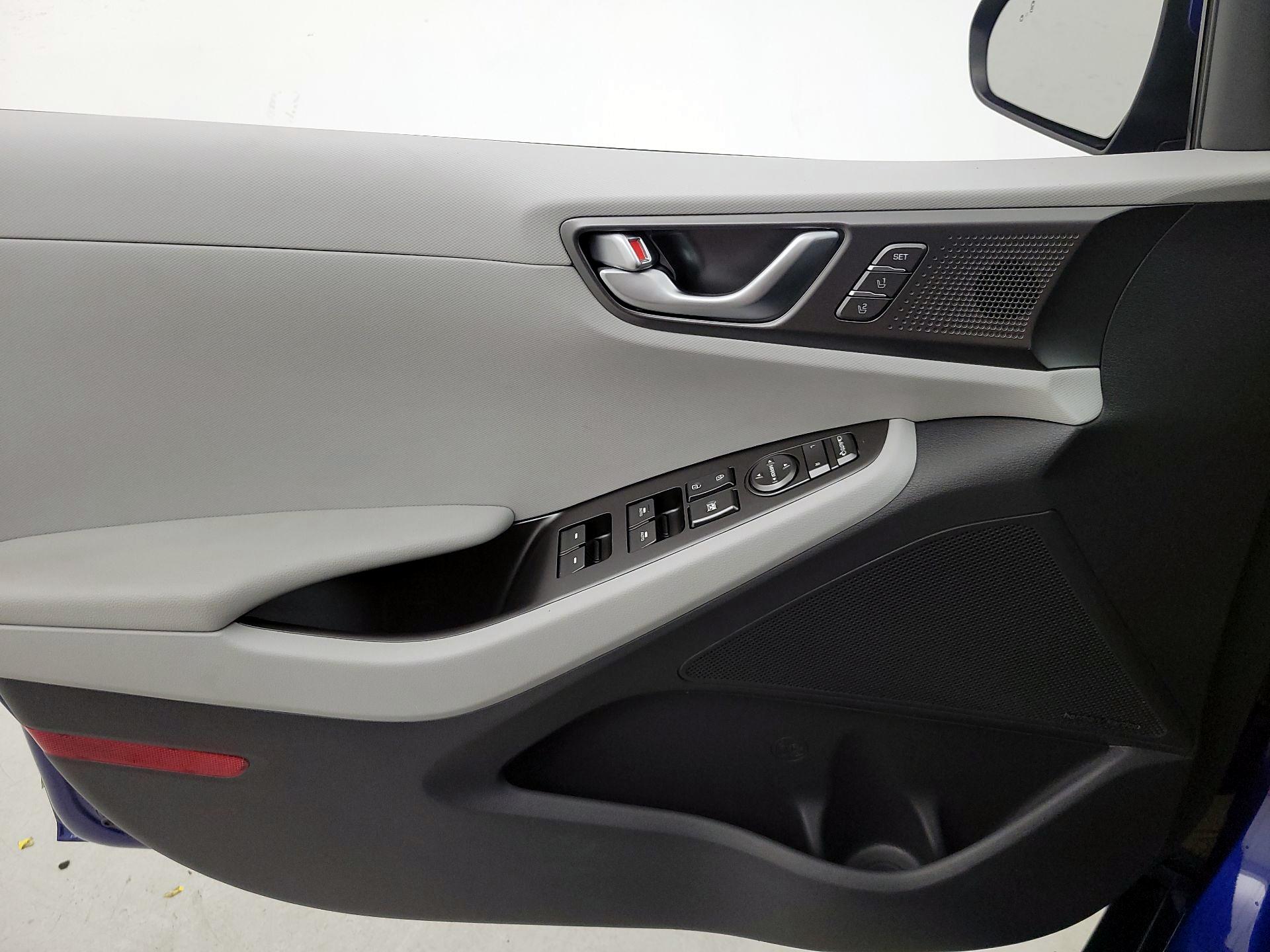Thumbnail: 2020 Hyundai Ioniq - 12