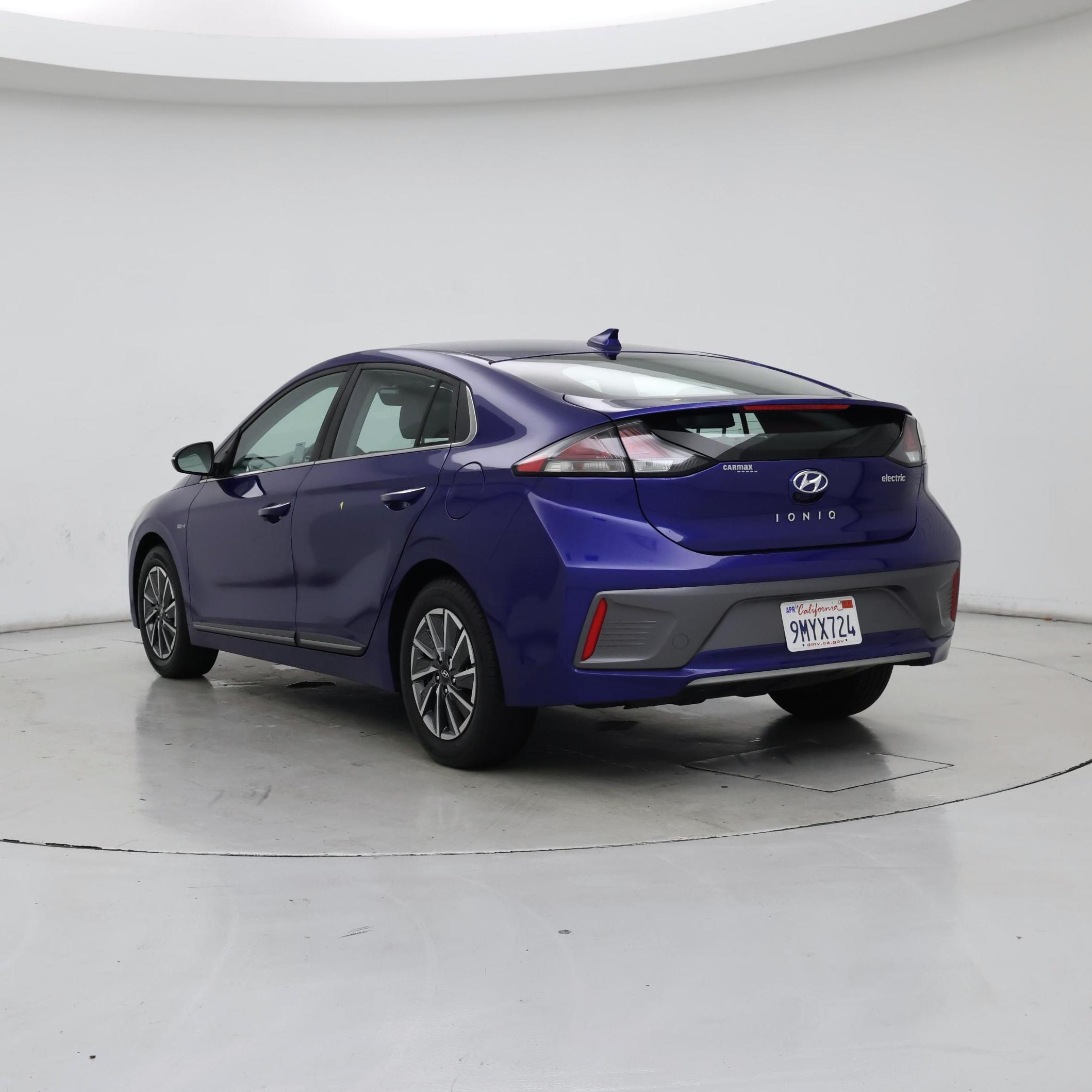 Thumbnail: 2020 Hyundai Ioniq - 2