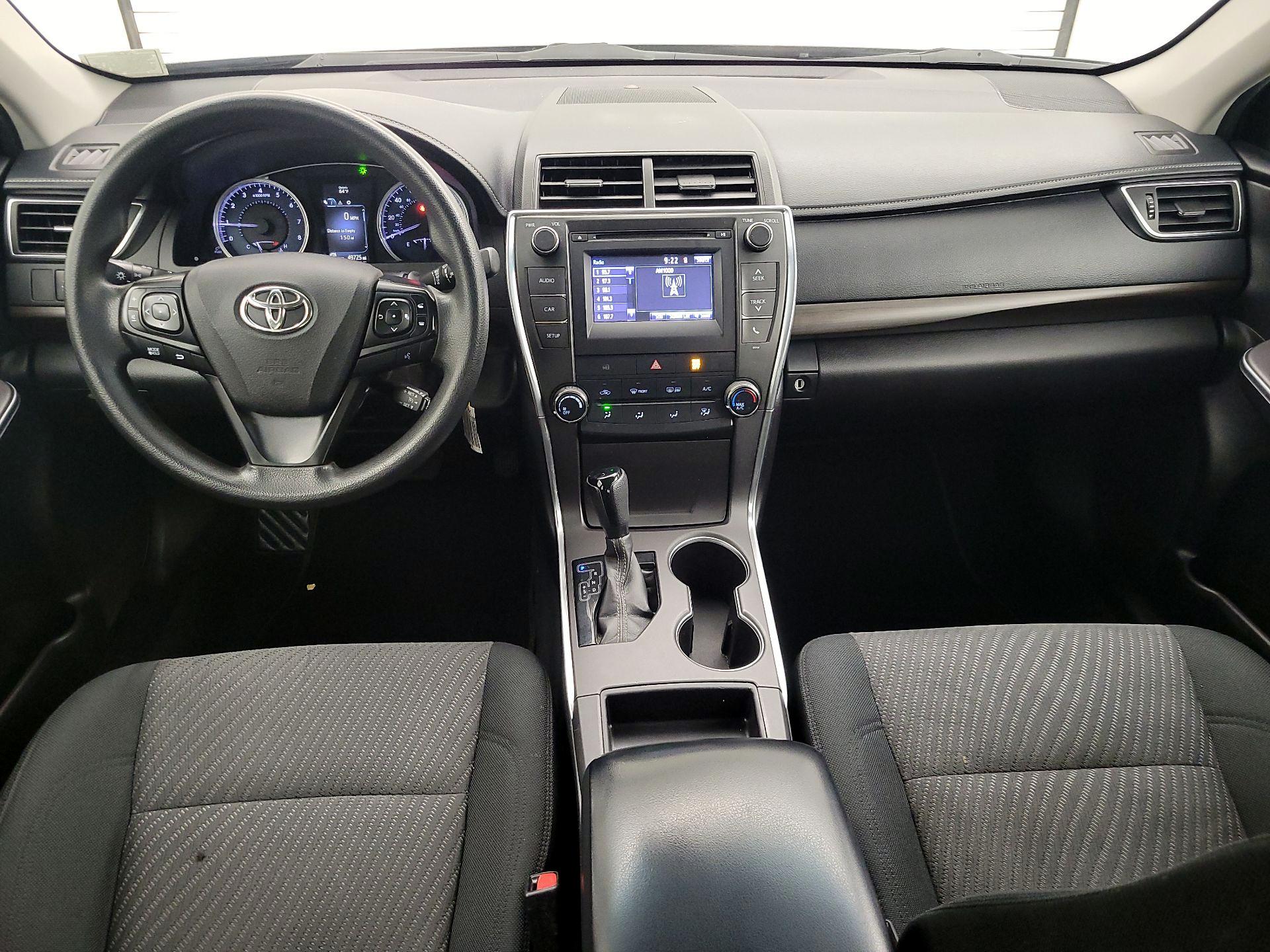 Thumbnail: 2017 Toyota Camry - 9