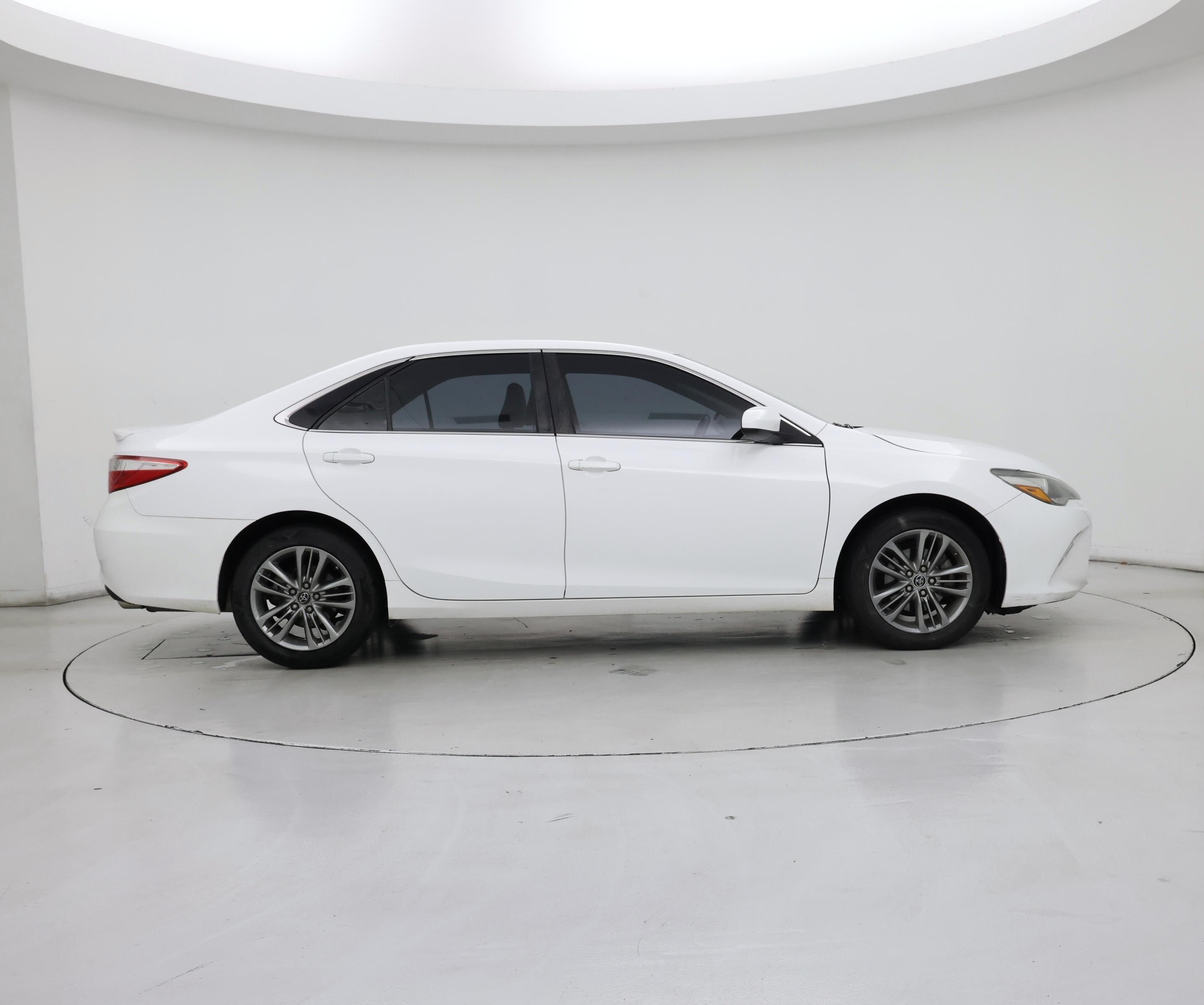 Thumbnail: 2016 Toyota Camry - 7