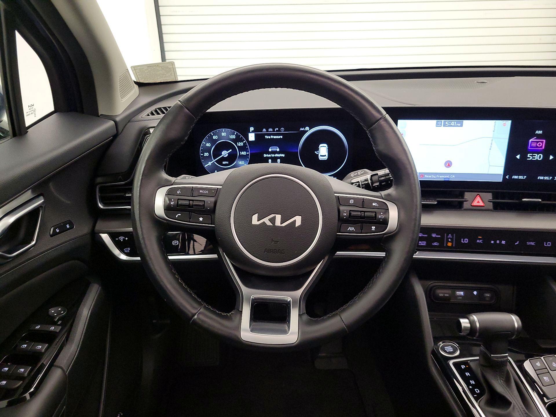 Thumbnail: 2023 Kia Sportage - 10