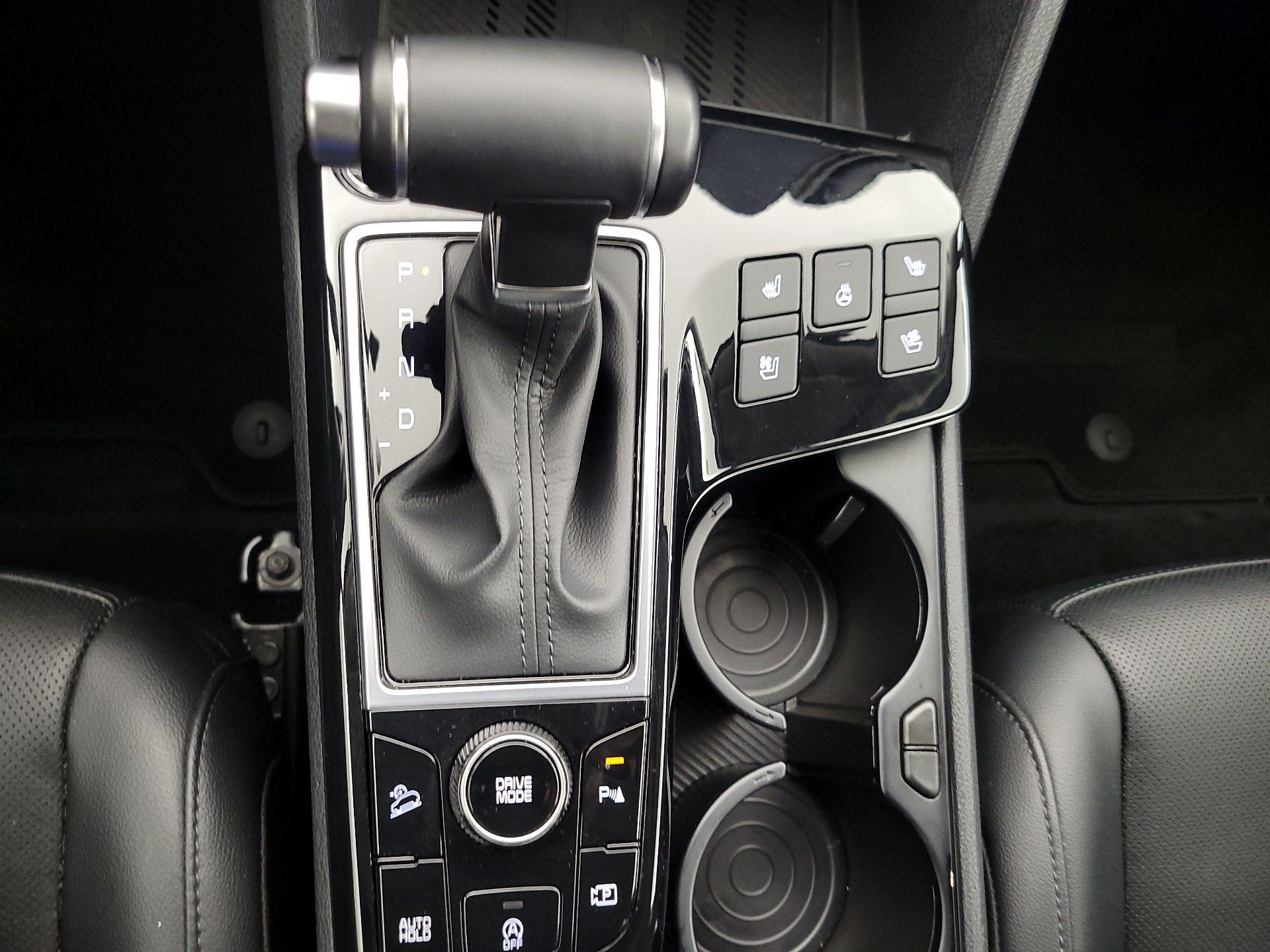 Thumbnail: 2023 Kia Sportage - 18