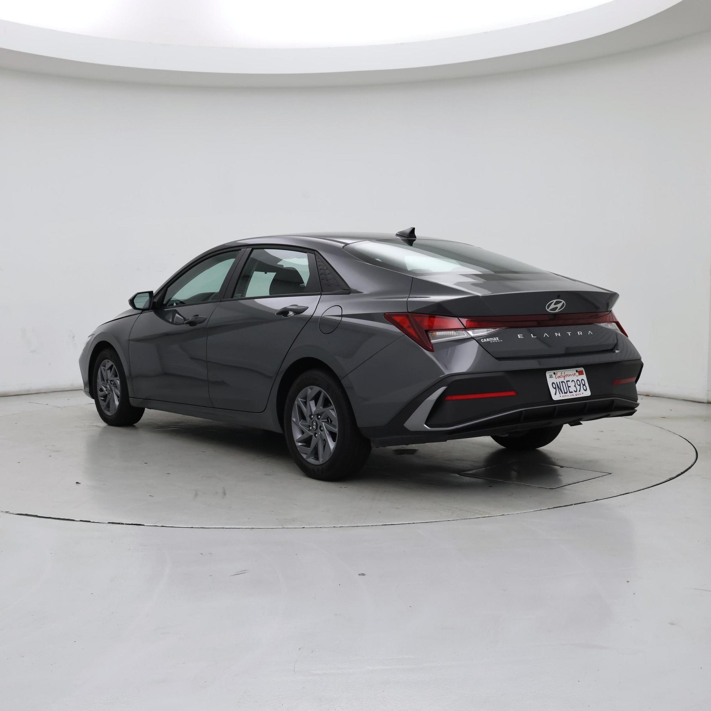 Thumbnail: 2024 Hyundai Elantra - 2