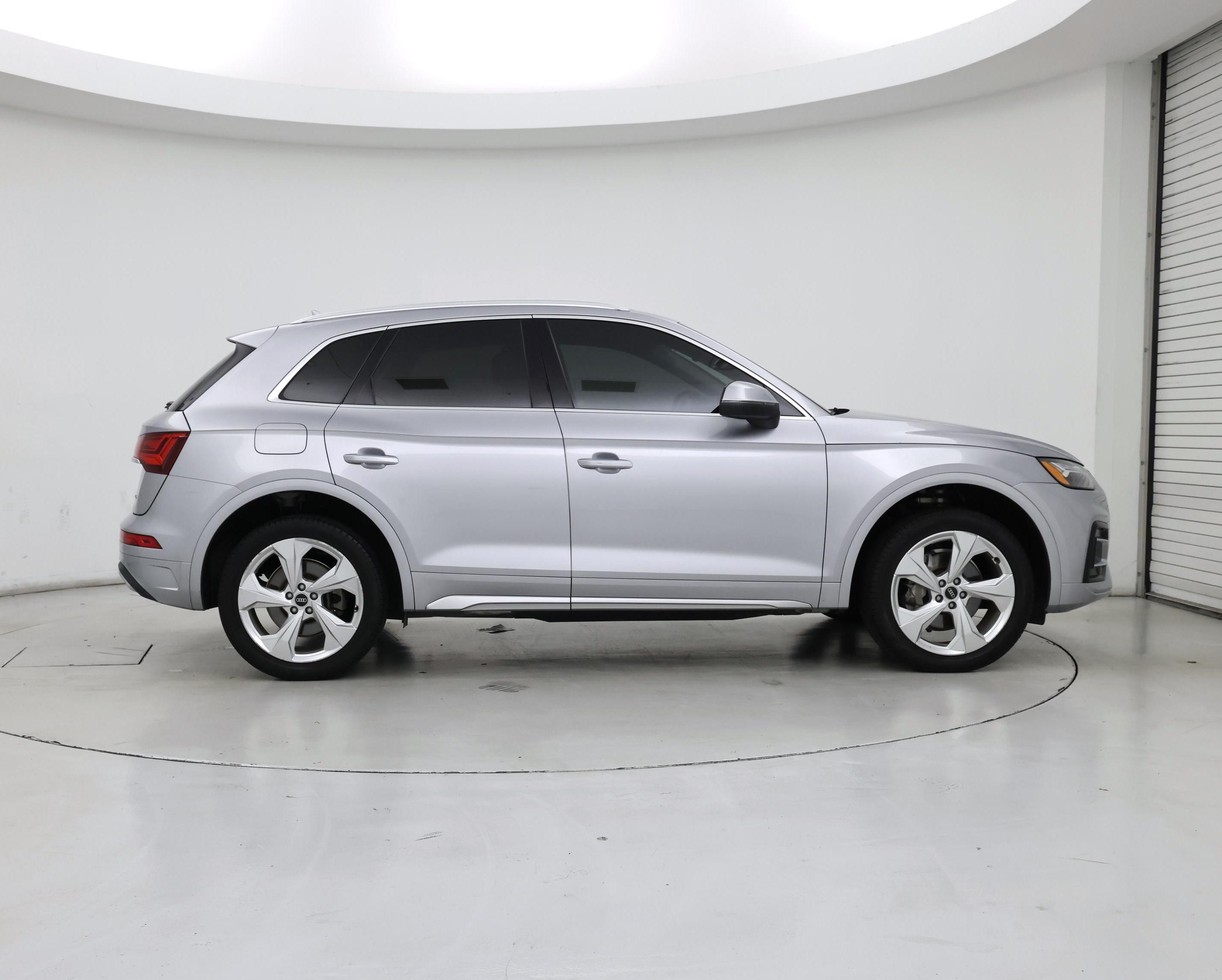Thumbnail: 2021 Audi Q5 - 7