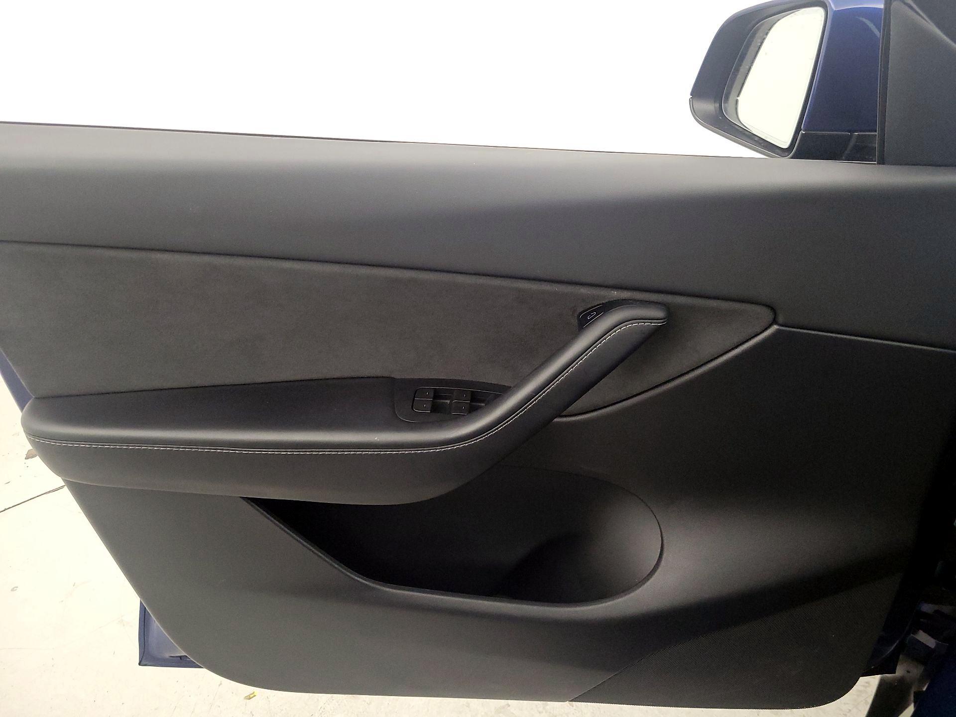 Thumbnail: 2021 Tesla Model Y - 12