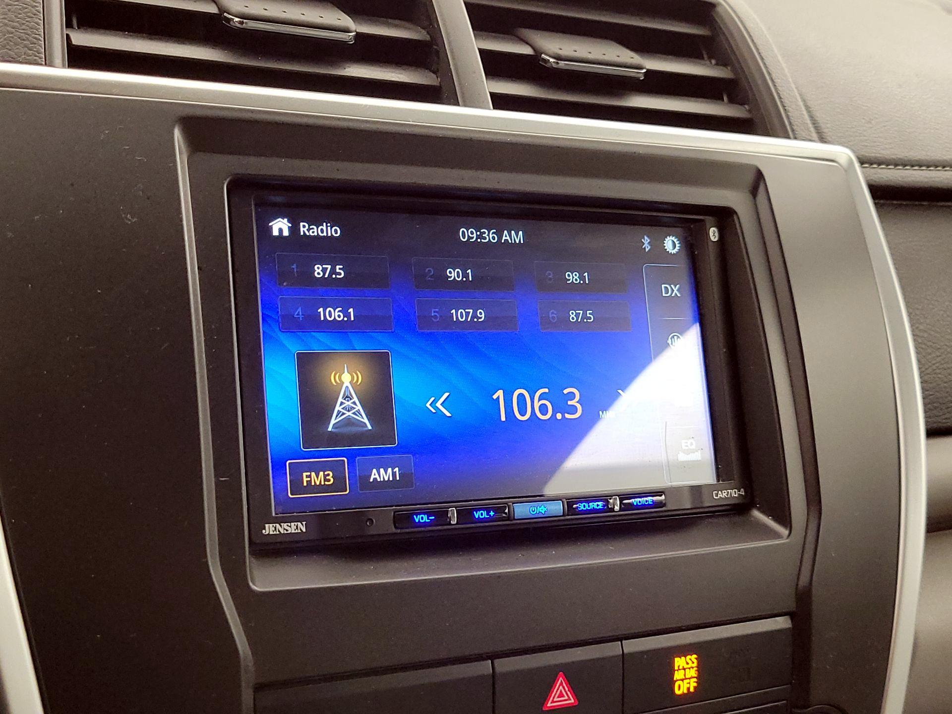 Thumbnail: 2016 Toyota Camry - 15