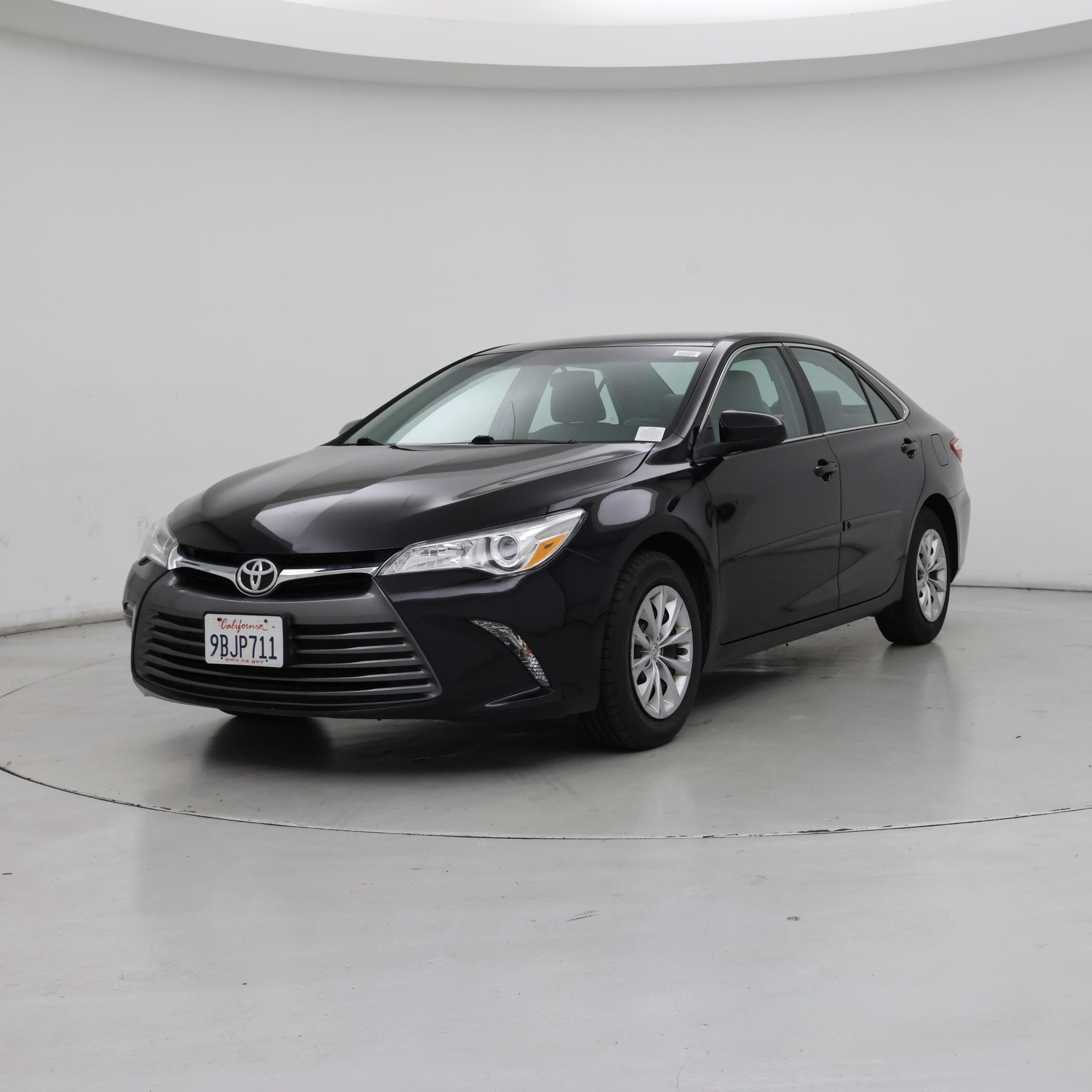 Thumbnail: 2016 Toyota Camry - 4