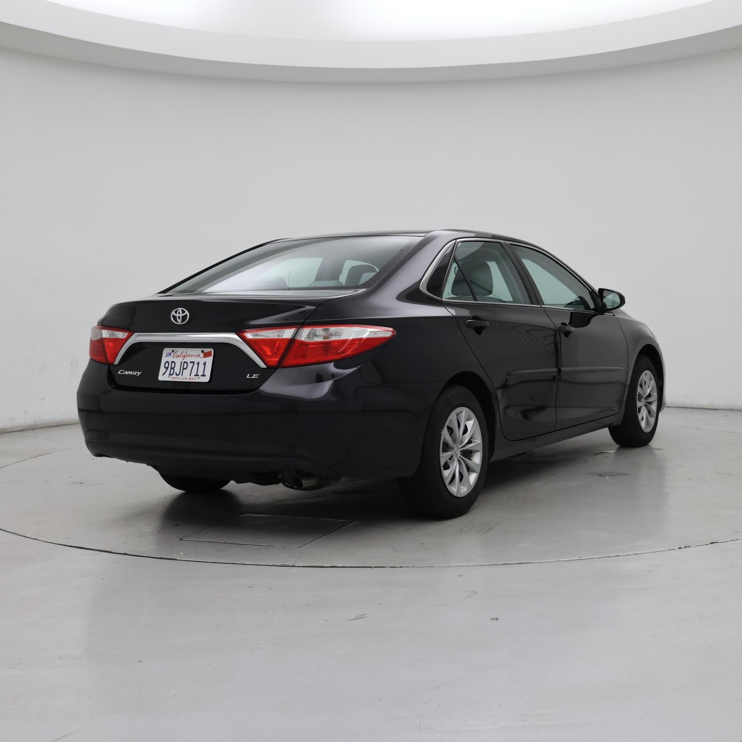 Thumbnail: 2016 Toyota Camry - 8