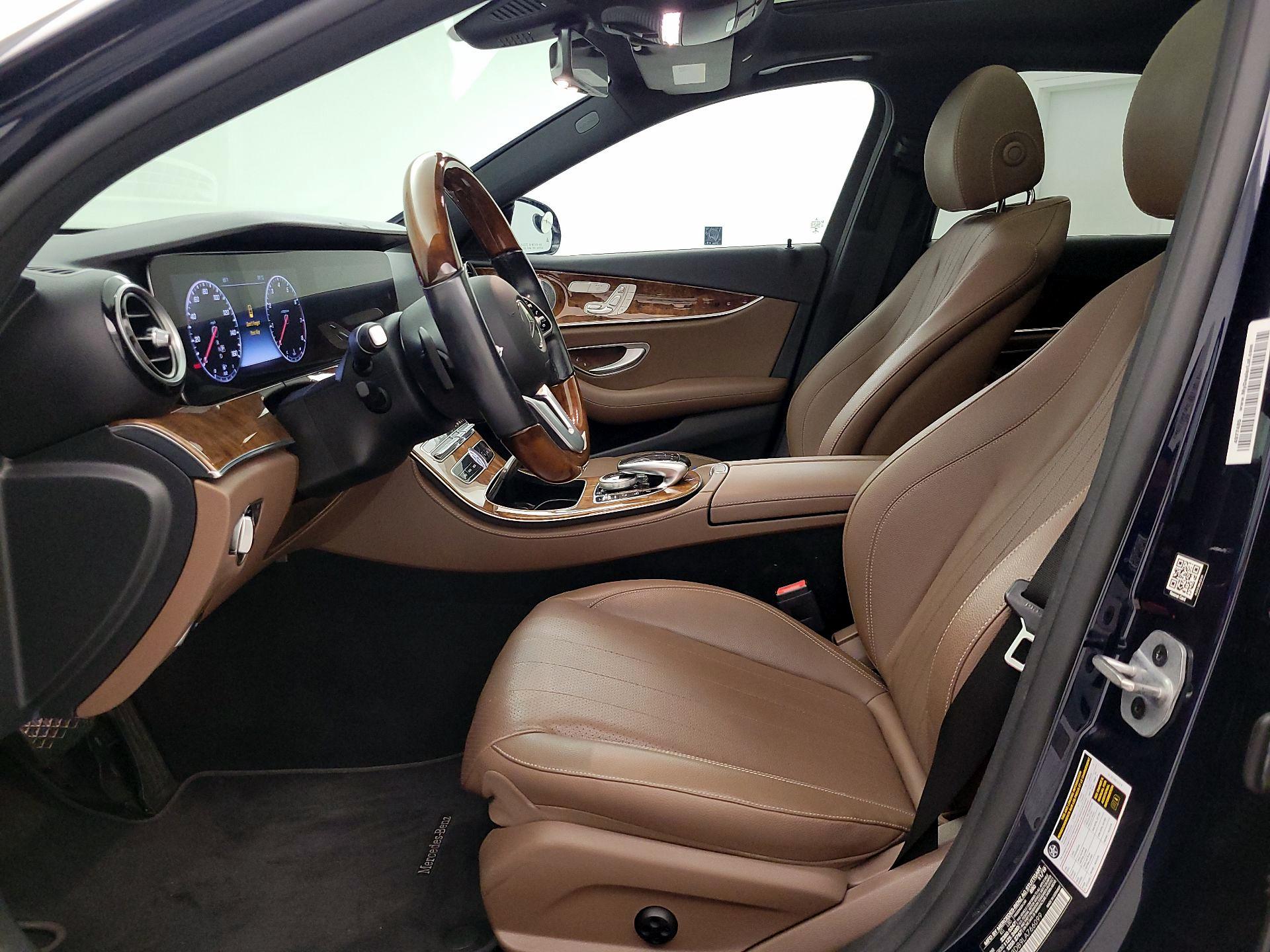 Thumbnail: 2020 Mercedes-Benz E-Class - 11