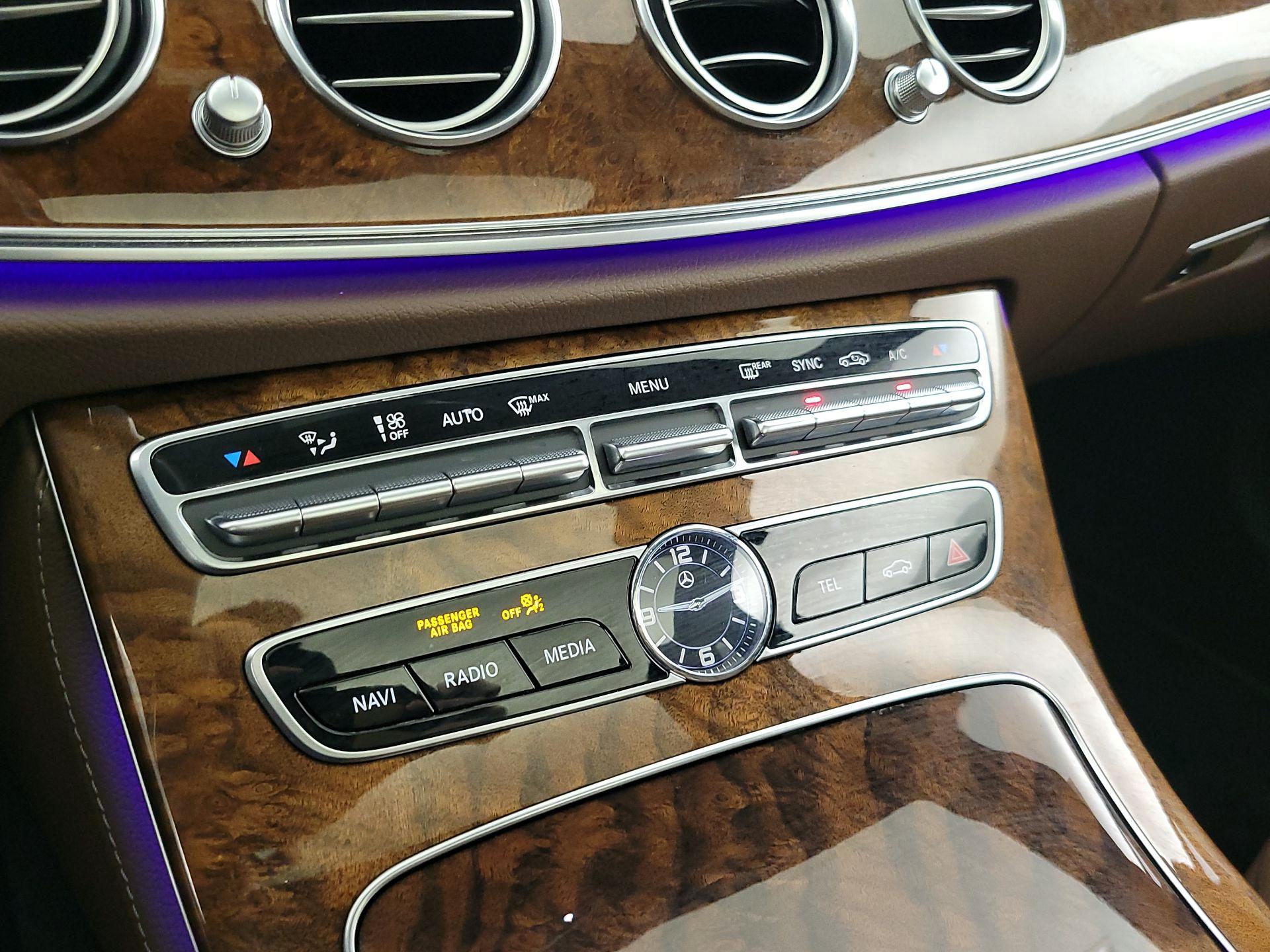 Thumbnail: 2020 Mercedes-Benz E-Class - 17