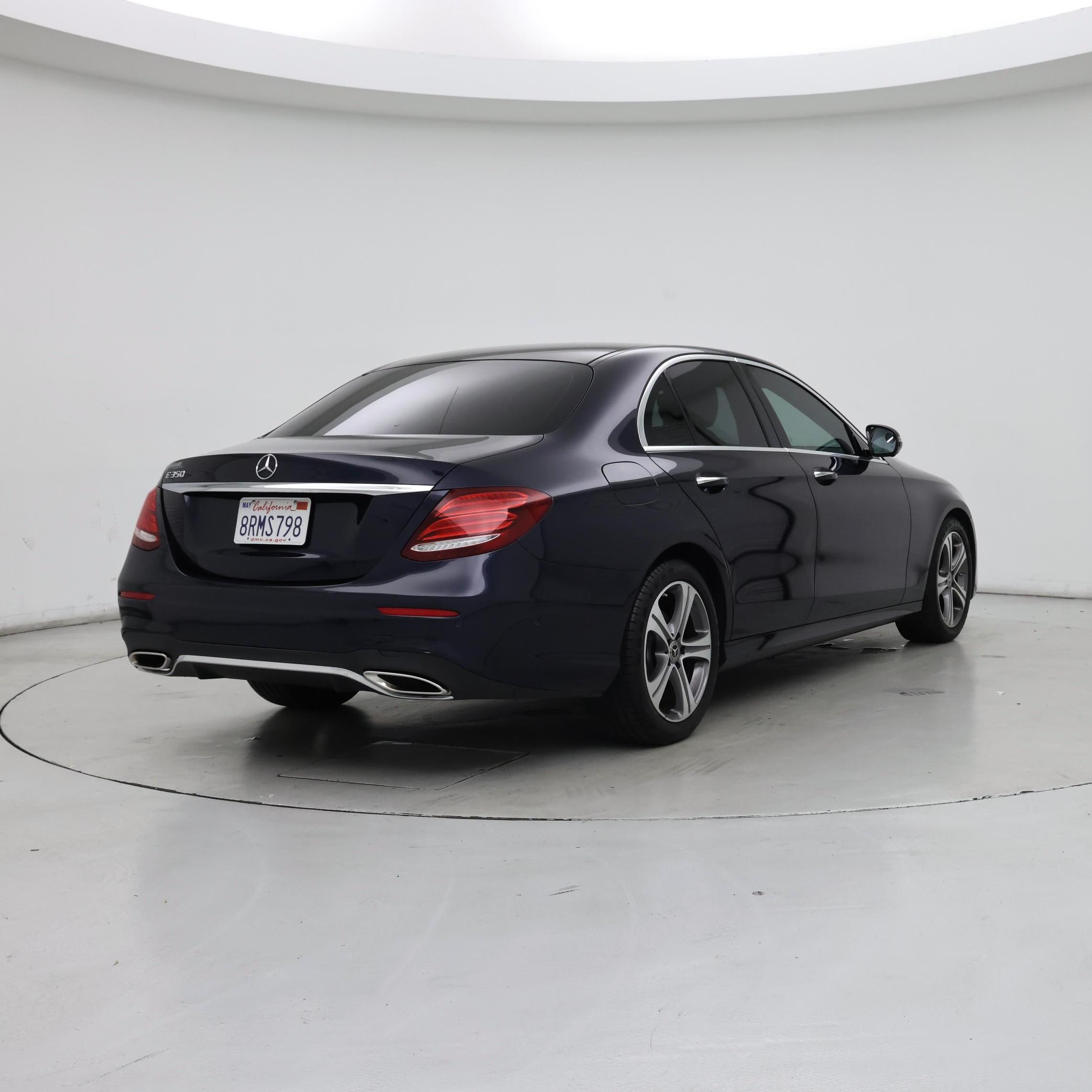 Thumbnail: 2020 Mercedes-Benz E-Class - 8