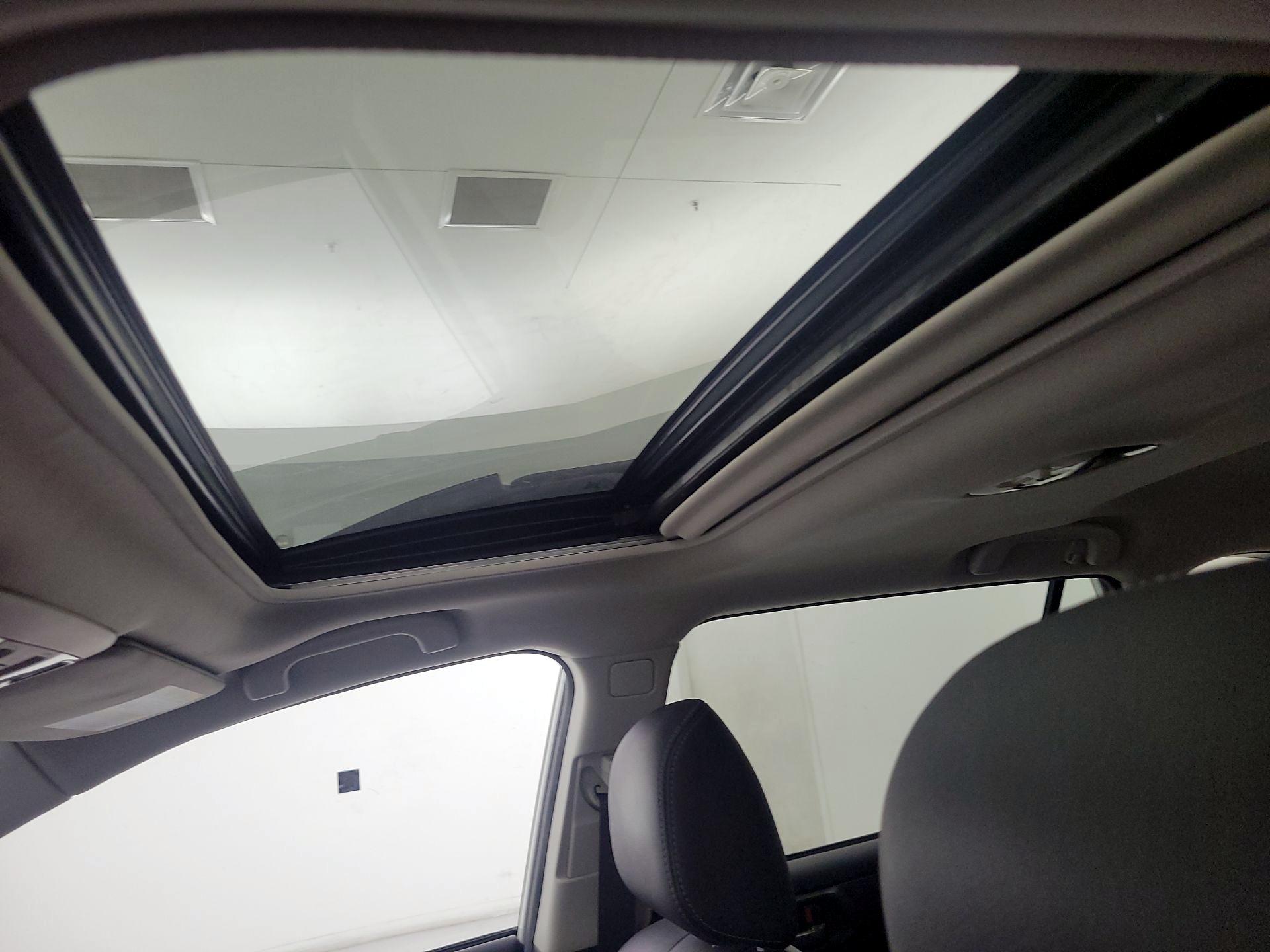 Thumbnail: 2017 Subaru Outback - 20