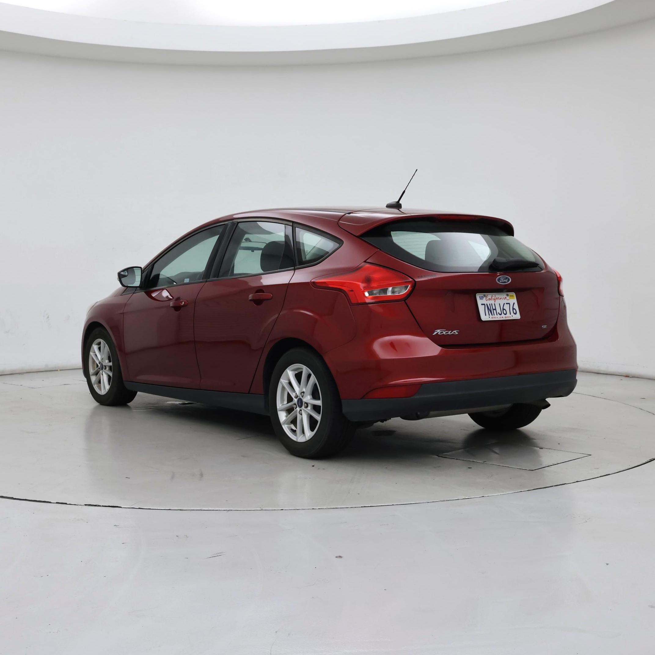 Thumbnail: 2015 Ford Focus - 2