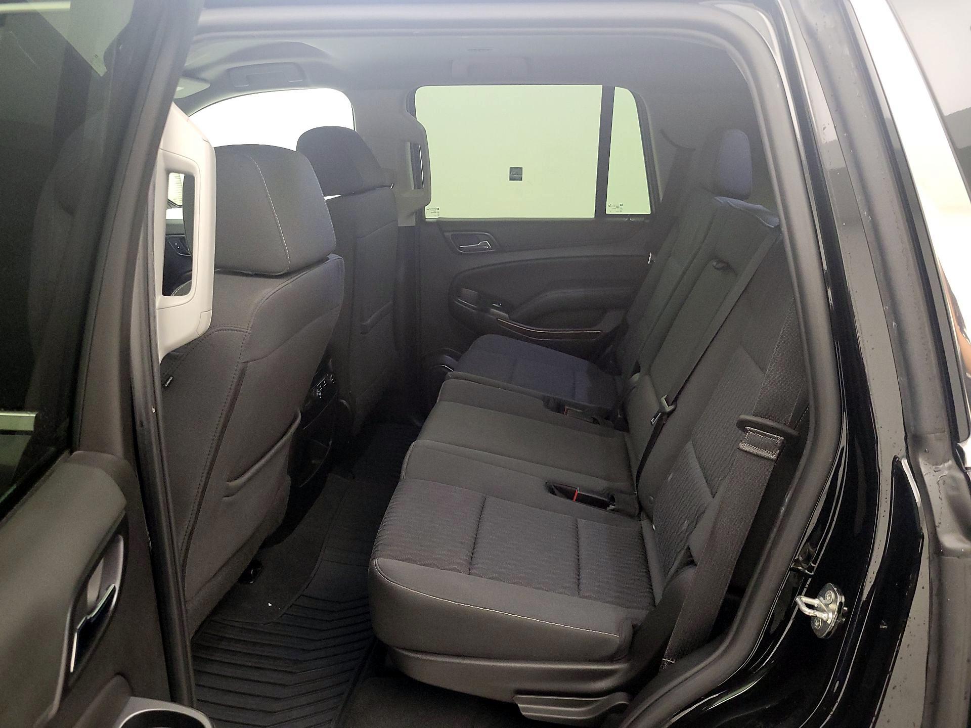 Thumbnail: 2019 Chevrolet Tahoe - 17