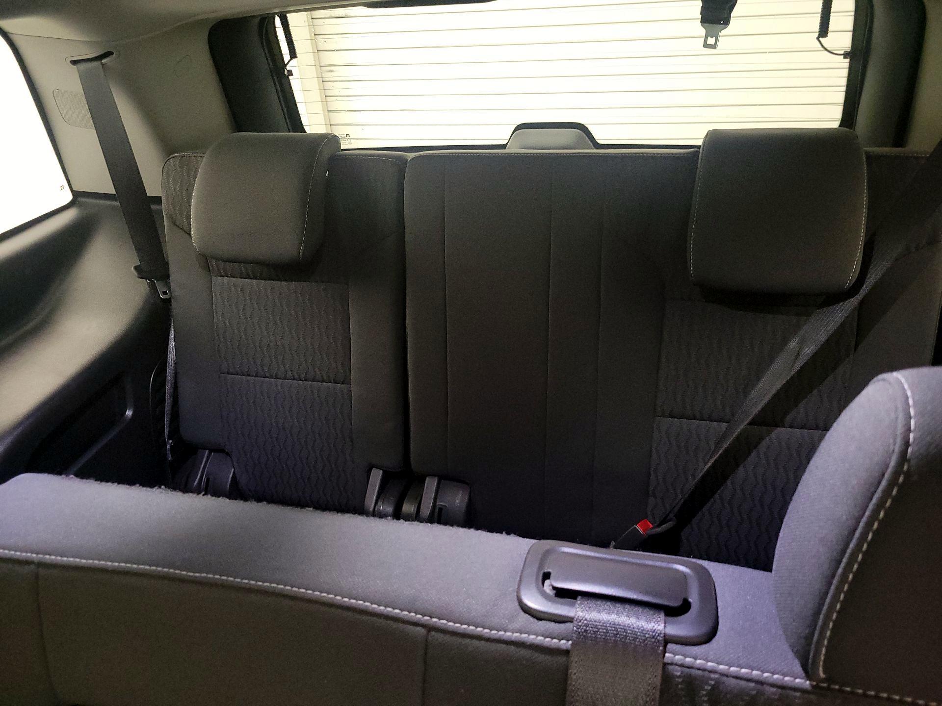 Thumbnail: 2019 Chevrolet Tahoe - 18