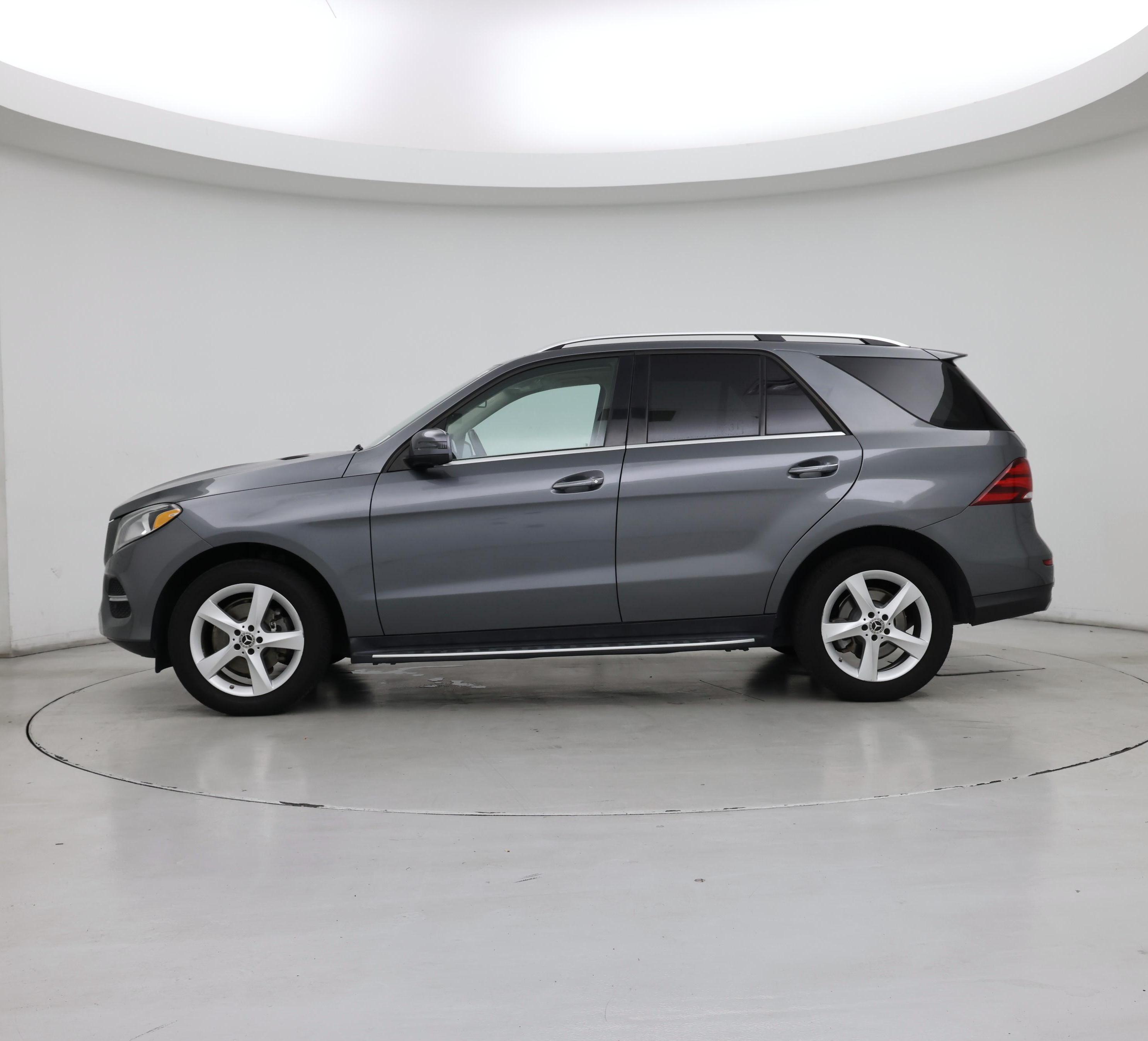 Thumbnail: 2018 Mercedes-Benz GLE - 3