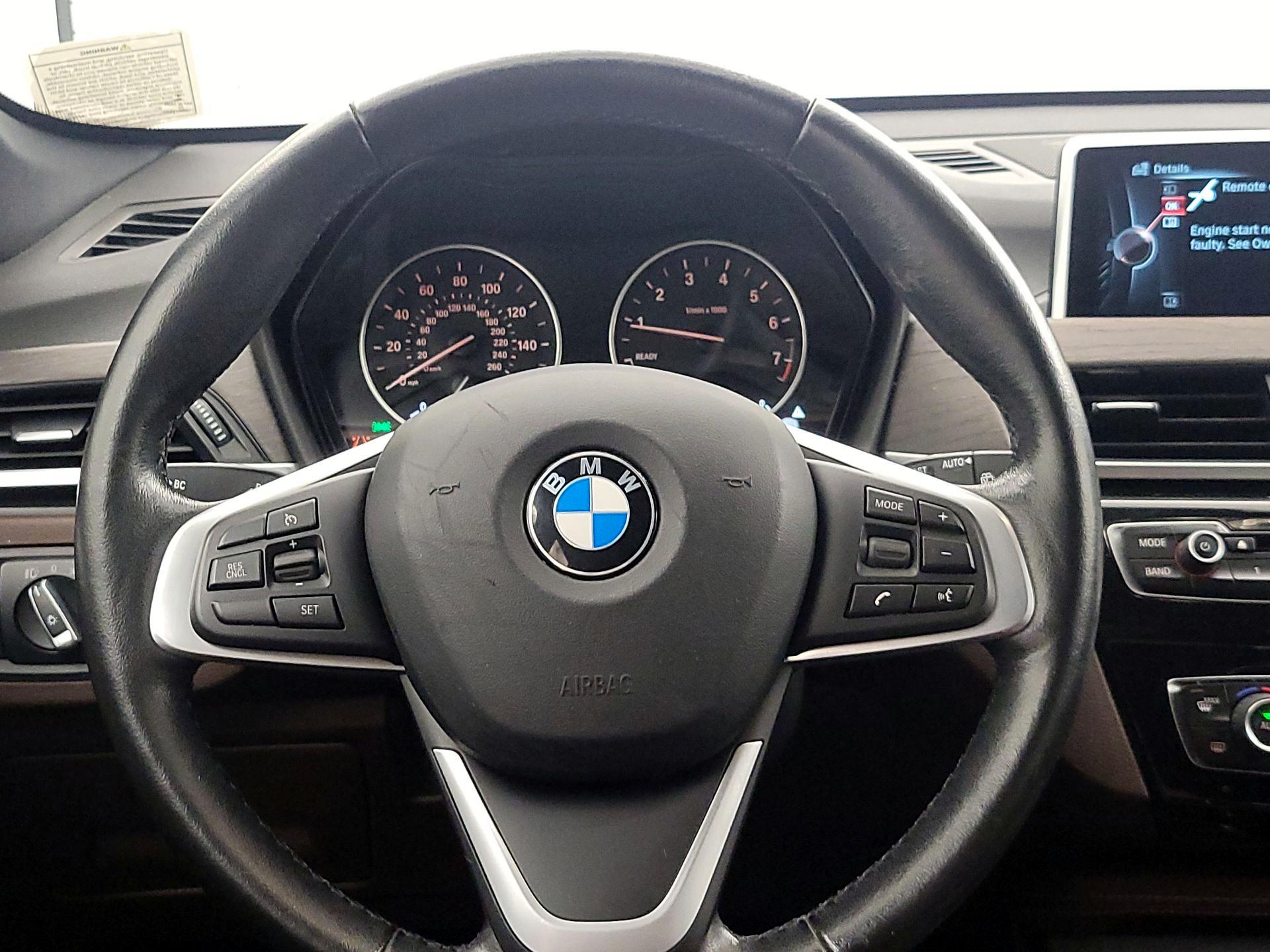 Thumbnail: 2017 BMW X1 - 10